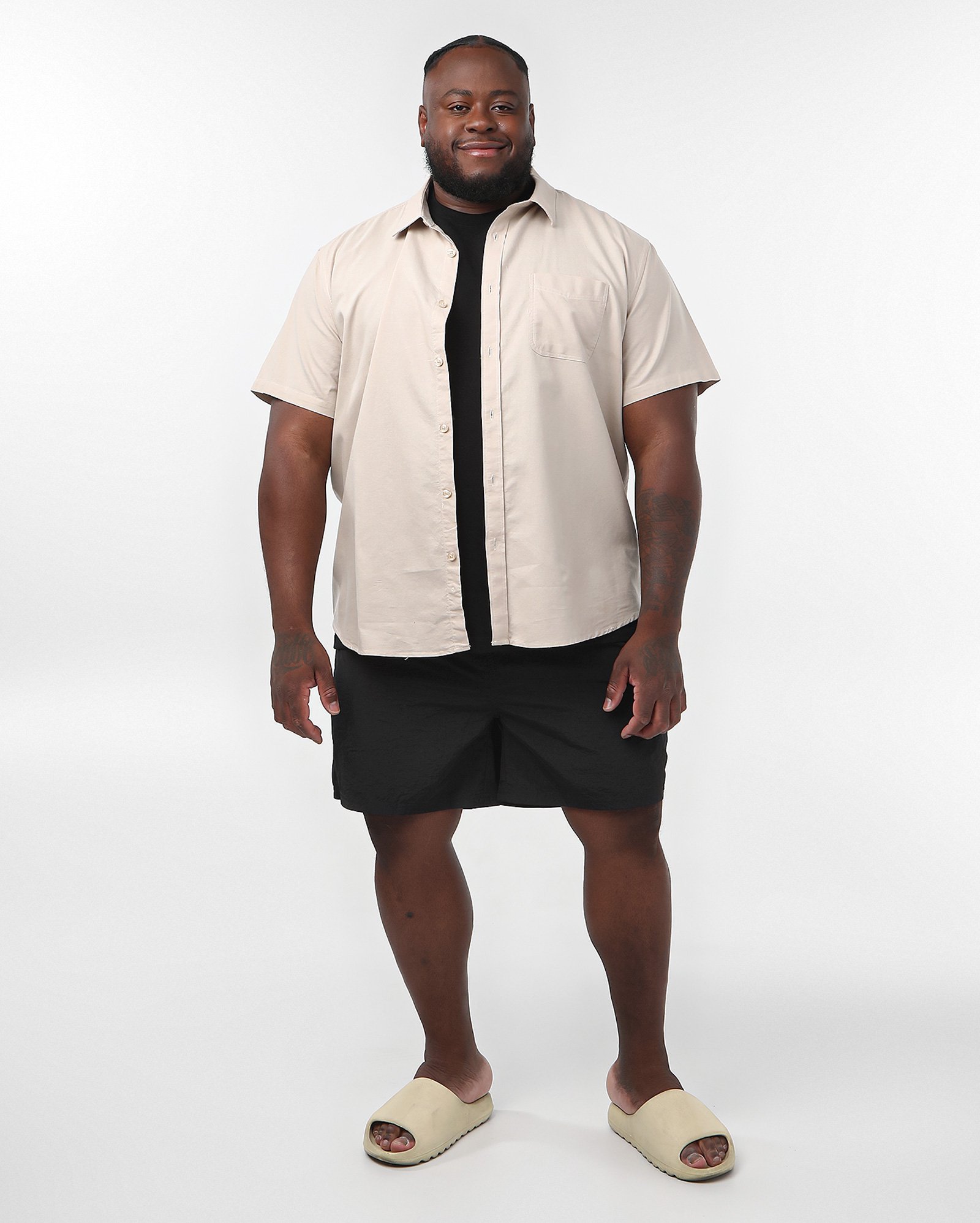 Bermuda plus size masculina cós elástico lisa - Preto
