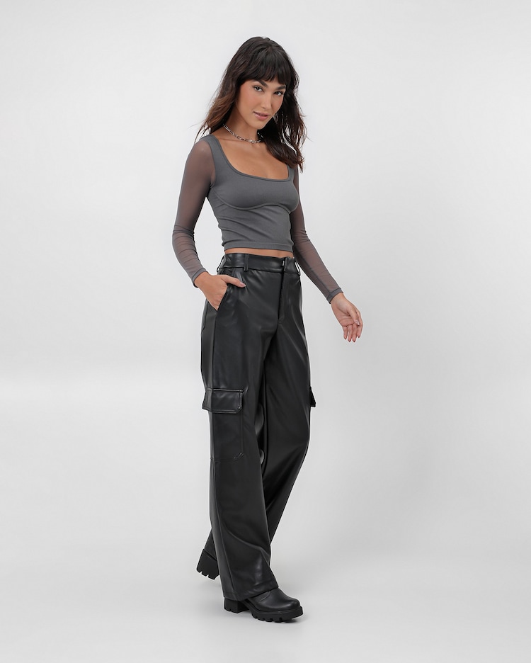 Riachuelo Calça feminina reta de poliuretano cargo preta Pool