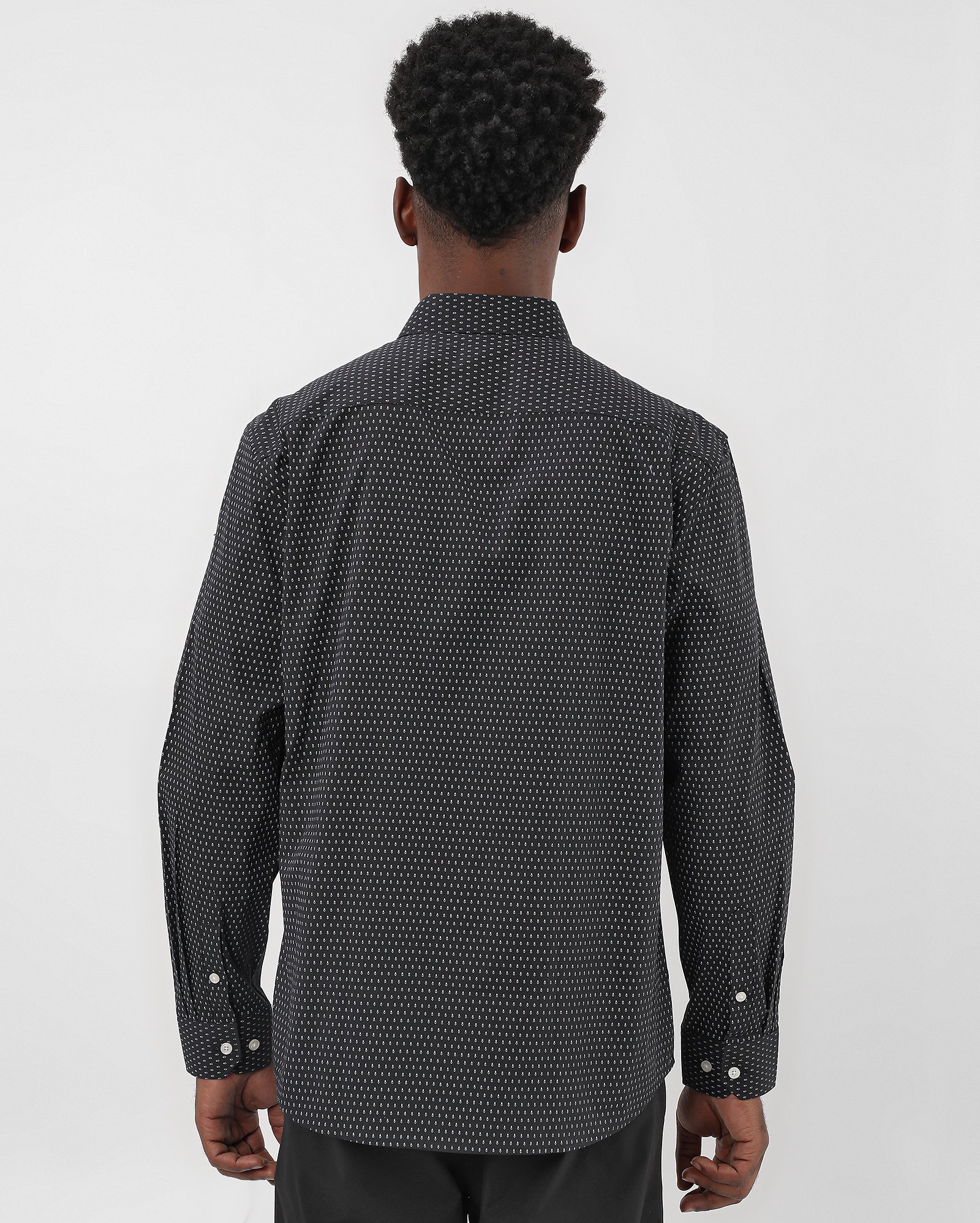 Camisa social masculina tradicional padrão losango preta — foto 2