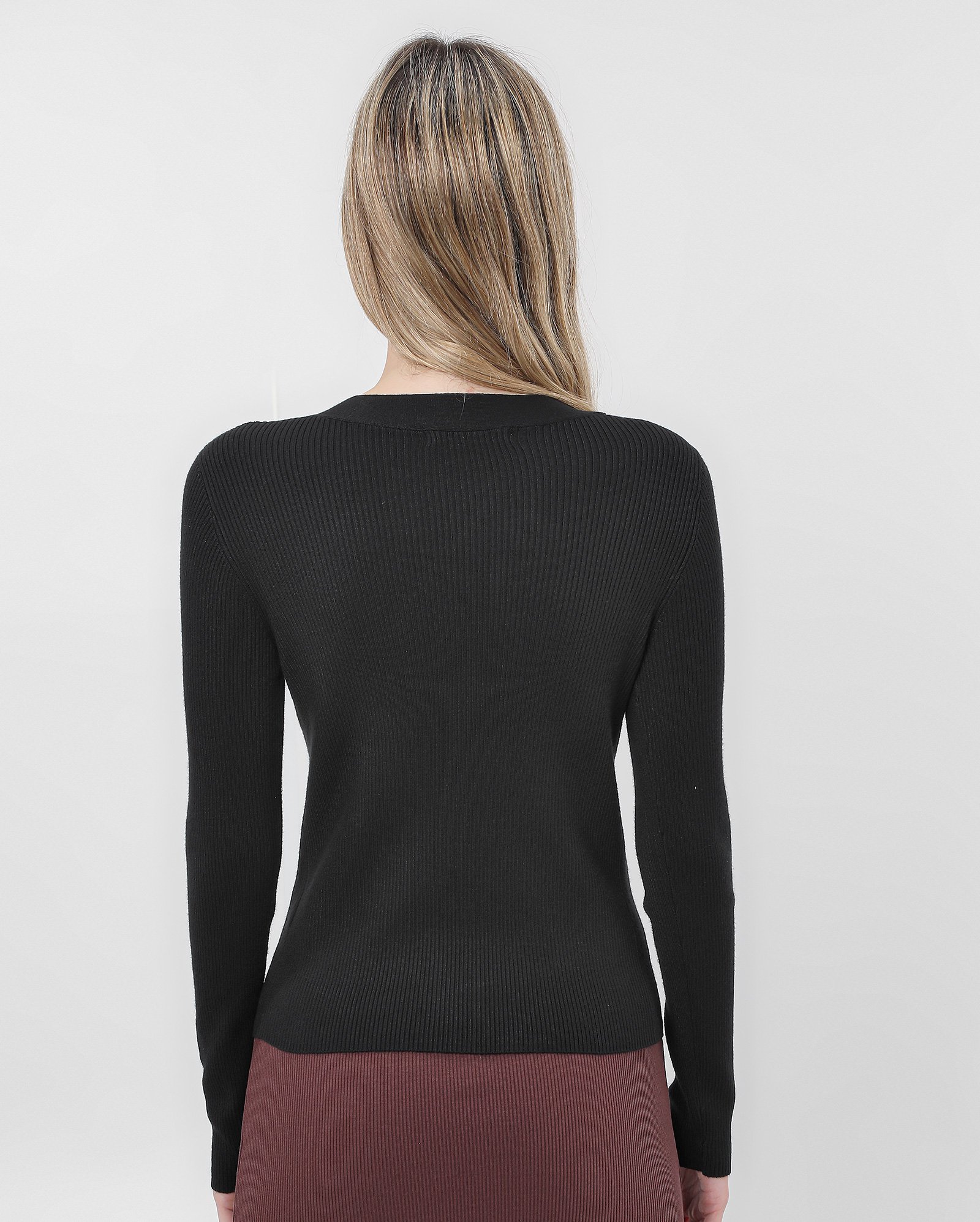 Cardigan feminino em tricot canelado decote v - Preto | Pool Basics by Riachuelo