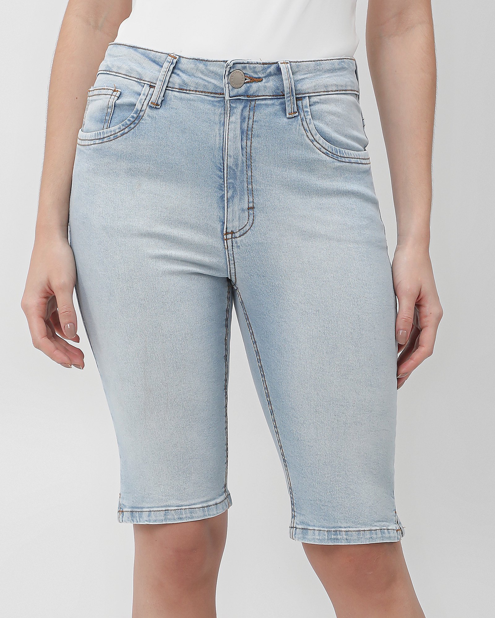Bermuda jeans feminina ciclista - Jeans Claro | Pool Jeans — foto 4