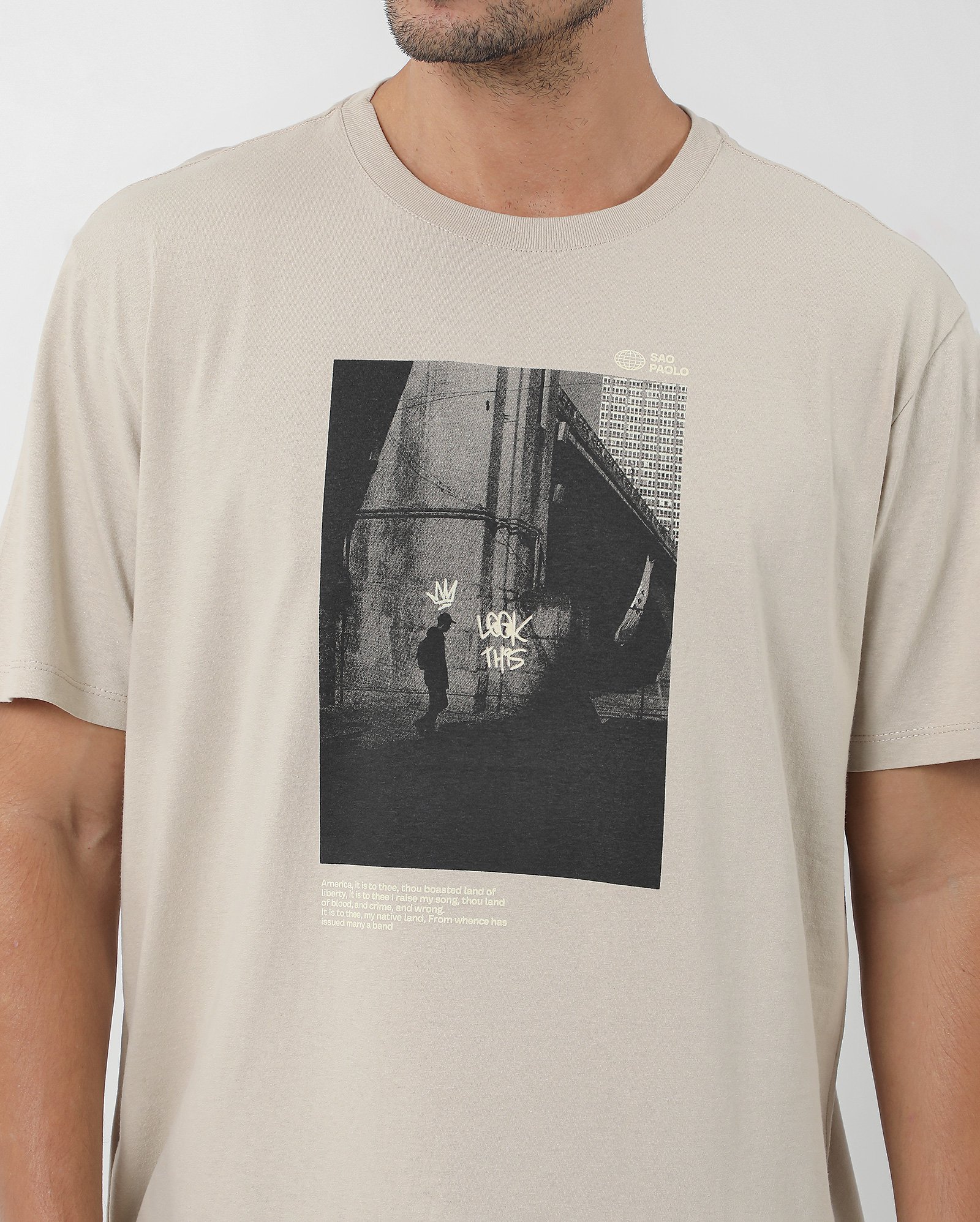 Camiseta masculina regular São Paulo bege — foto 4