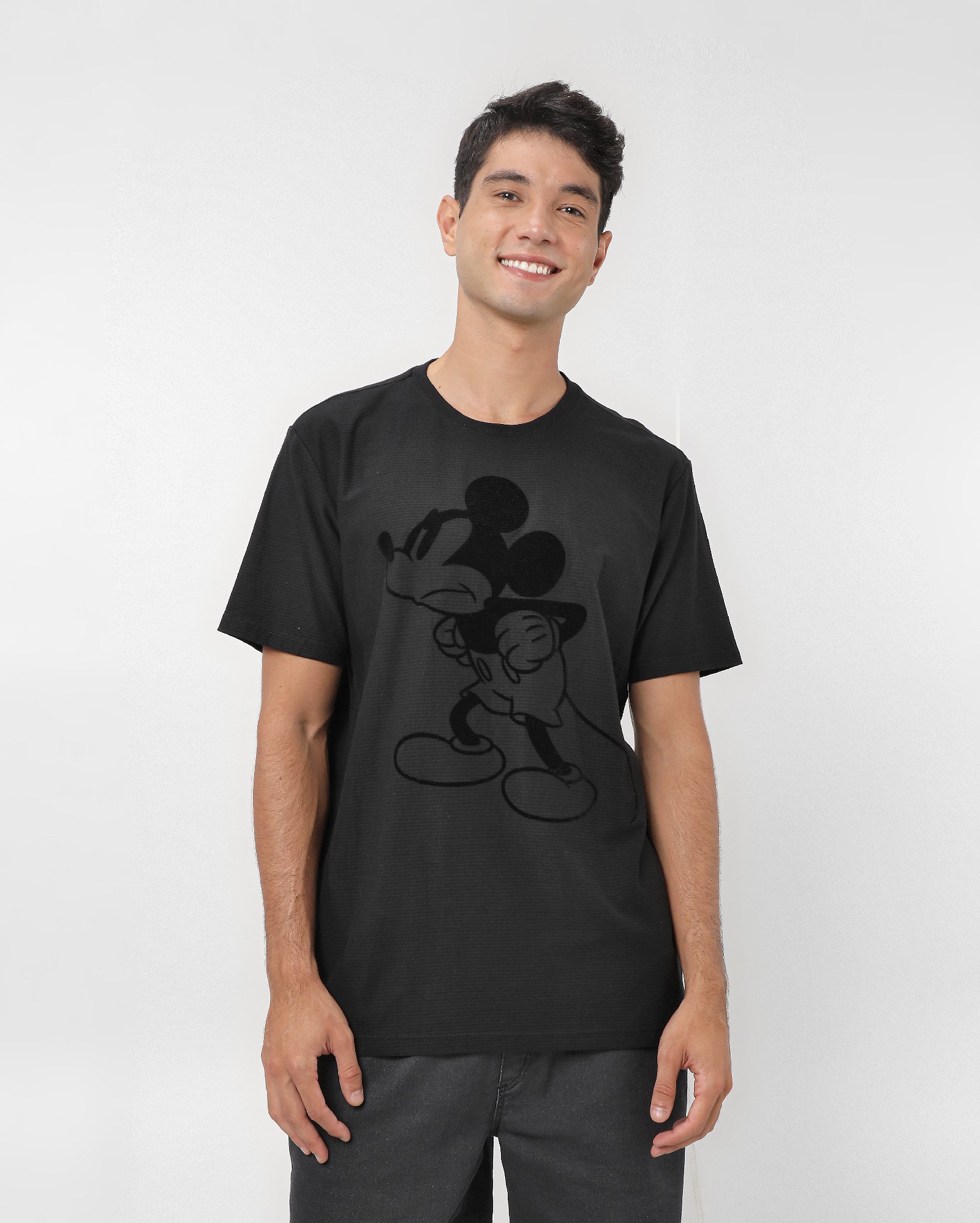 Camiseta masculina pose Mickey texturizada preta | Disney