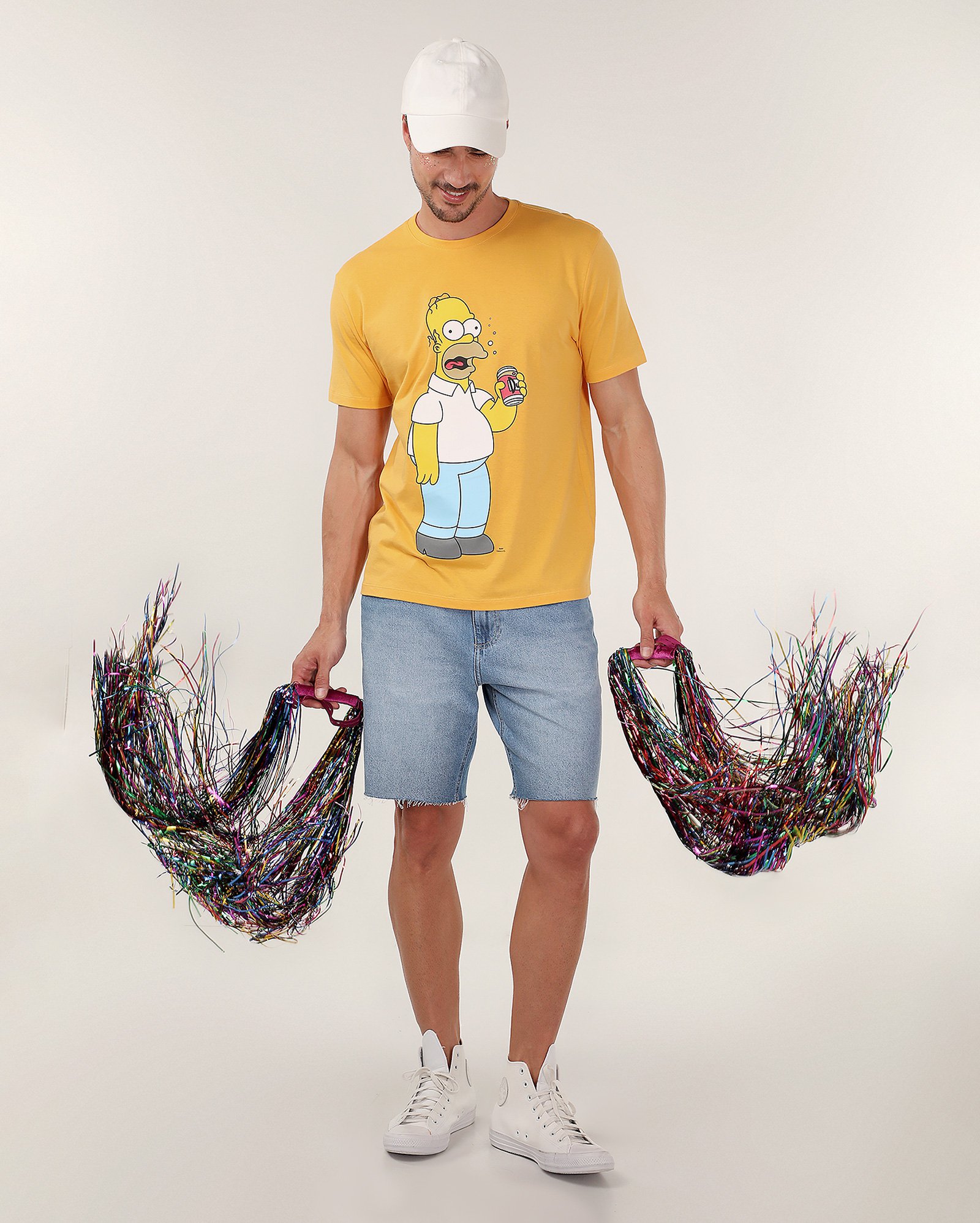 Camiseta masculina Homer bebendo Duff amarela | Fox The Simpsons