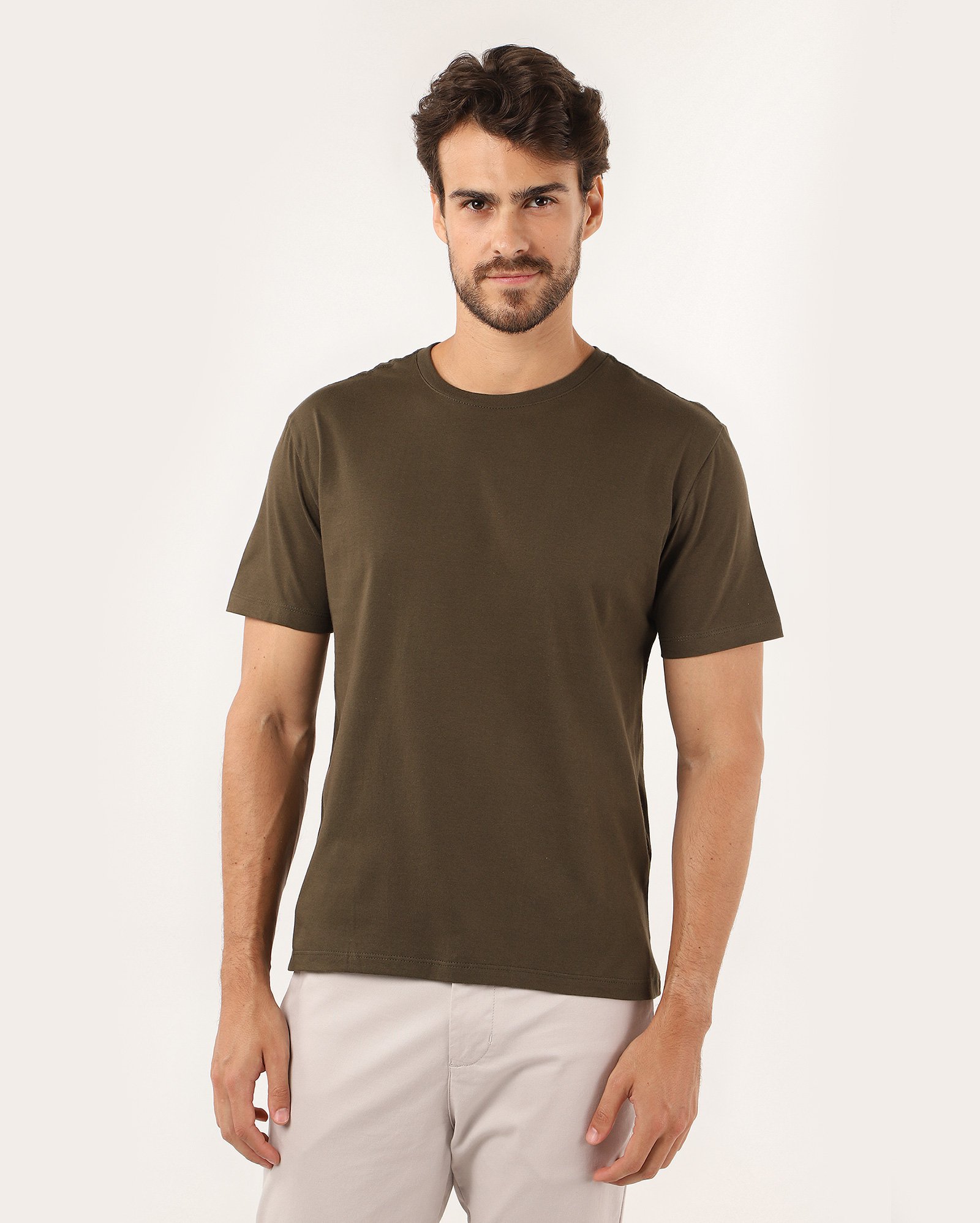 Camiseta masculina Essencial Regular - Verde Oliva