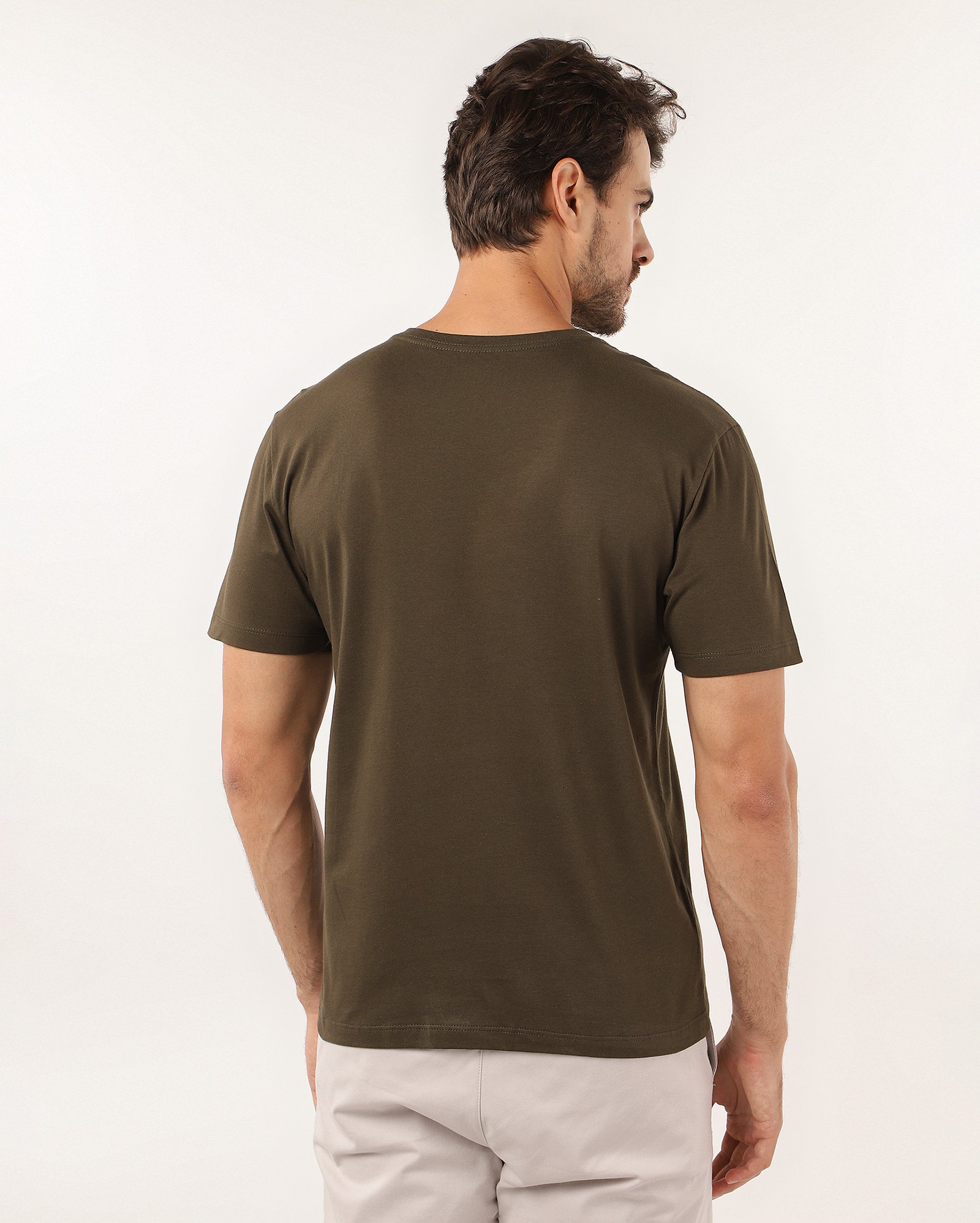 Camiseta masculina Essencial Regular - Verde Oliva