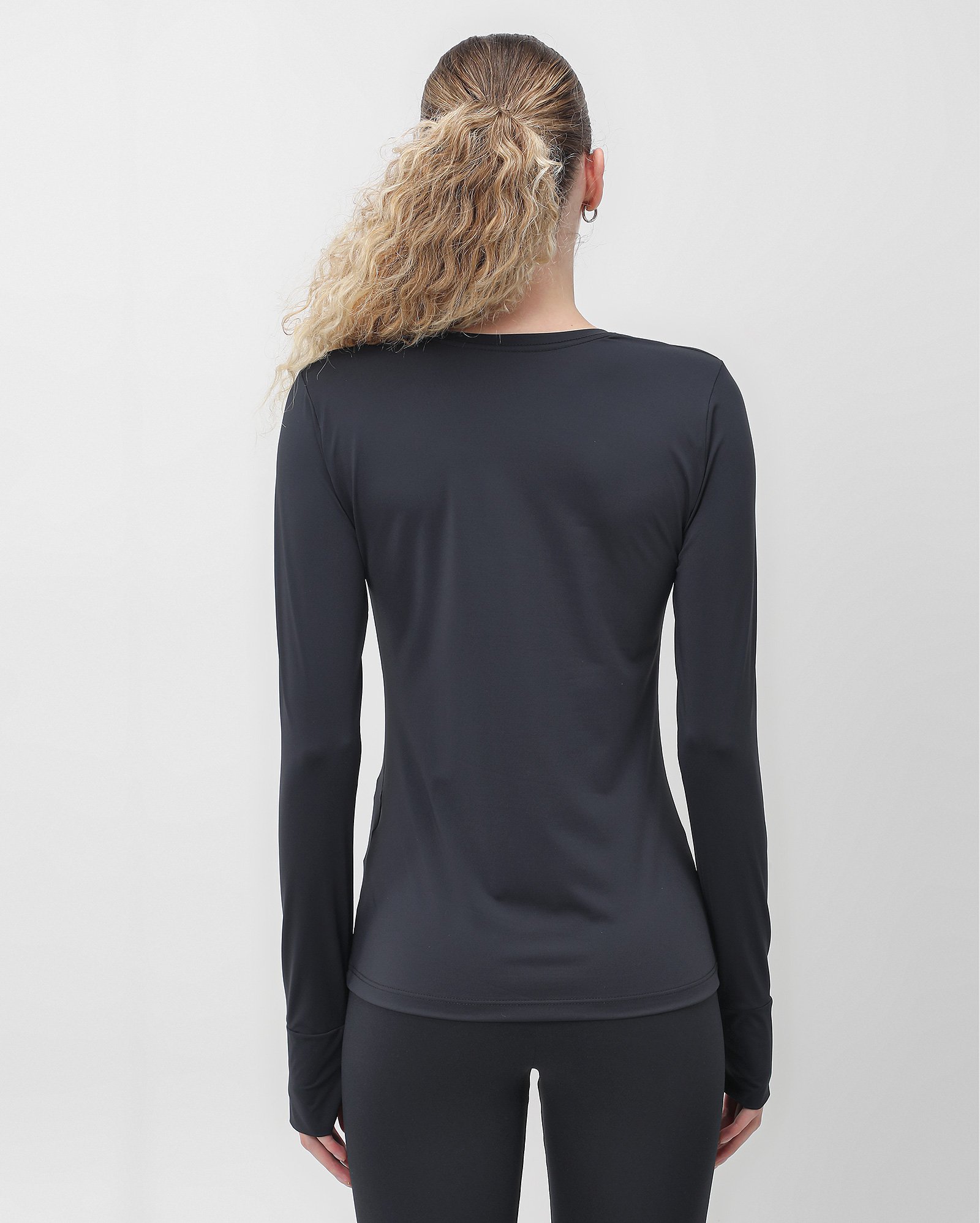 Camiseta esportiva feminina proteção UV 50+ - Preto | Body Work