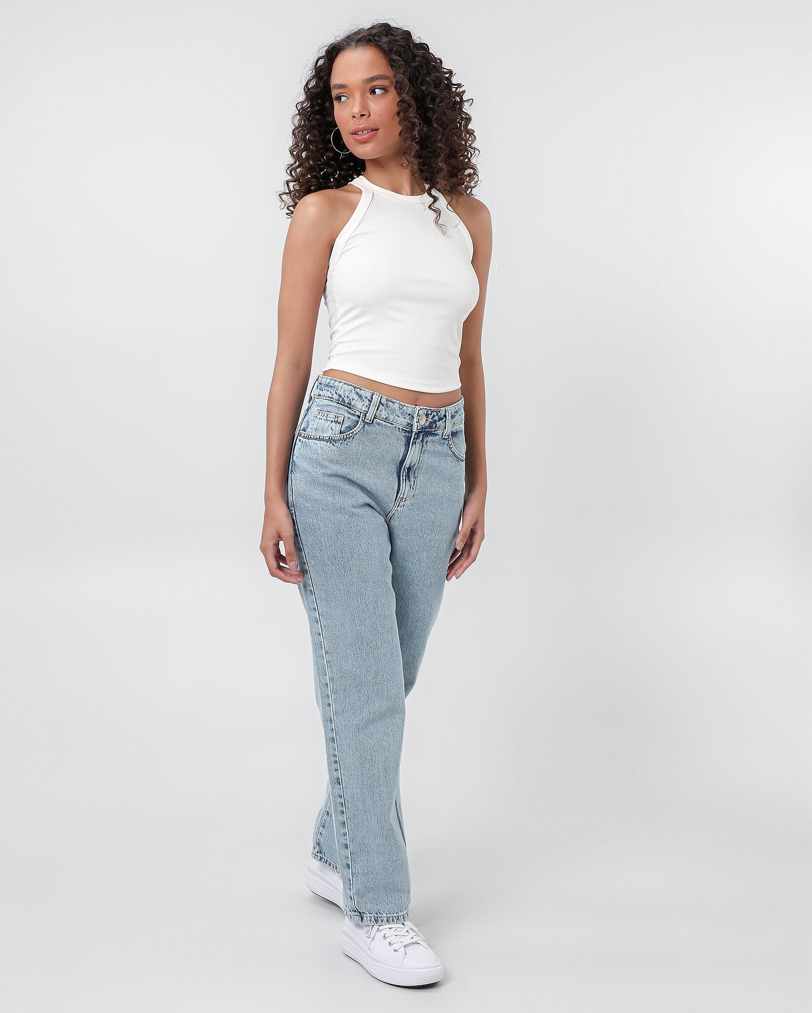 Regata cropped trapézio canelada - Branco — foto 3