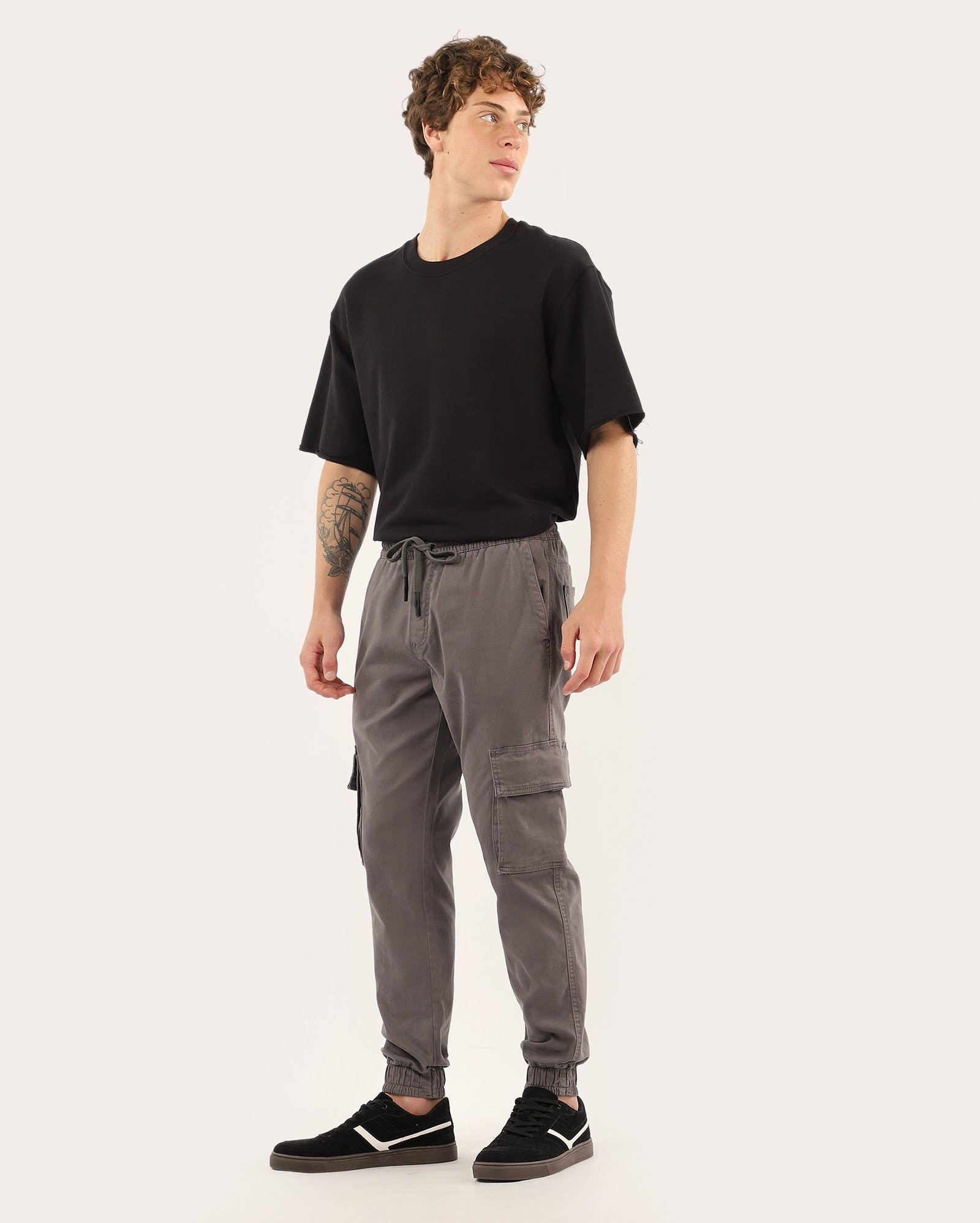 Calça sarja masculina jogger com amarração cinza | Pool Jeans