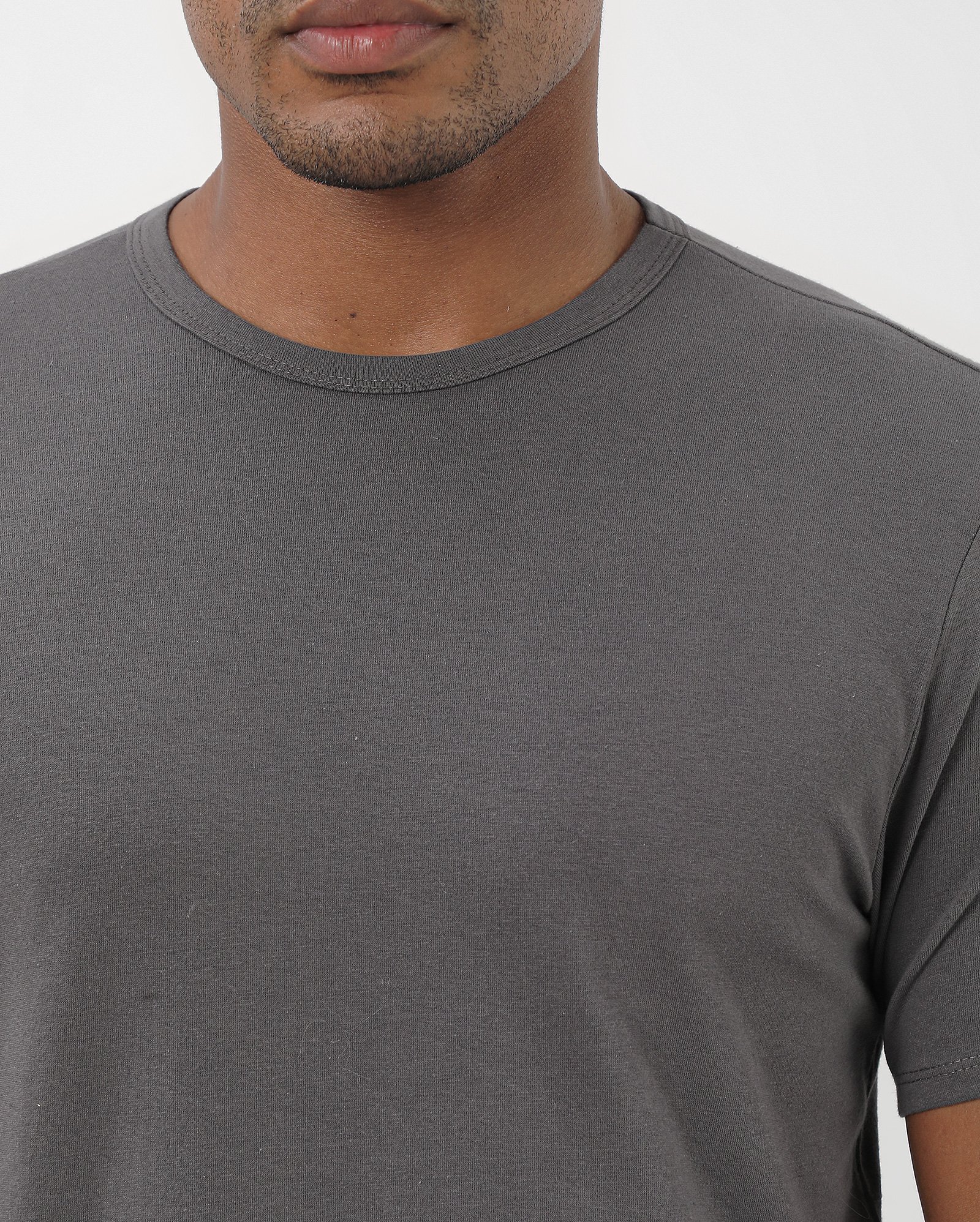 Camiseta masculina Essencial Slim - Cinza — foto 4