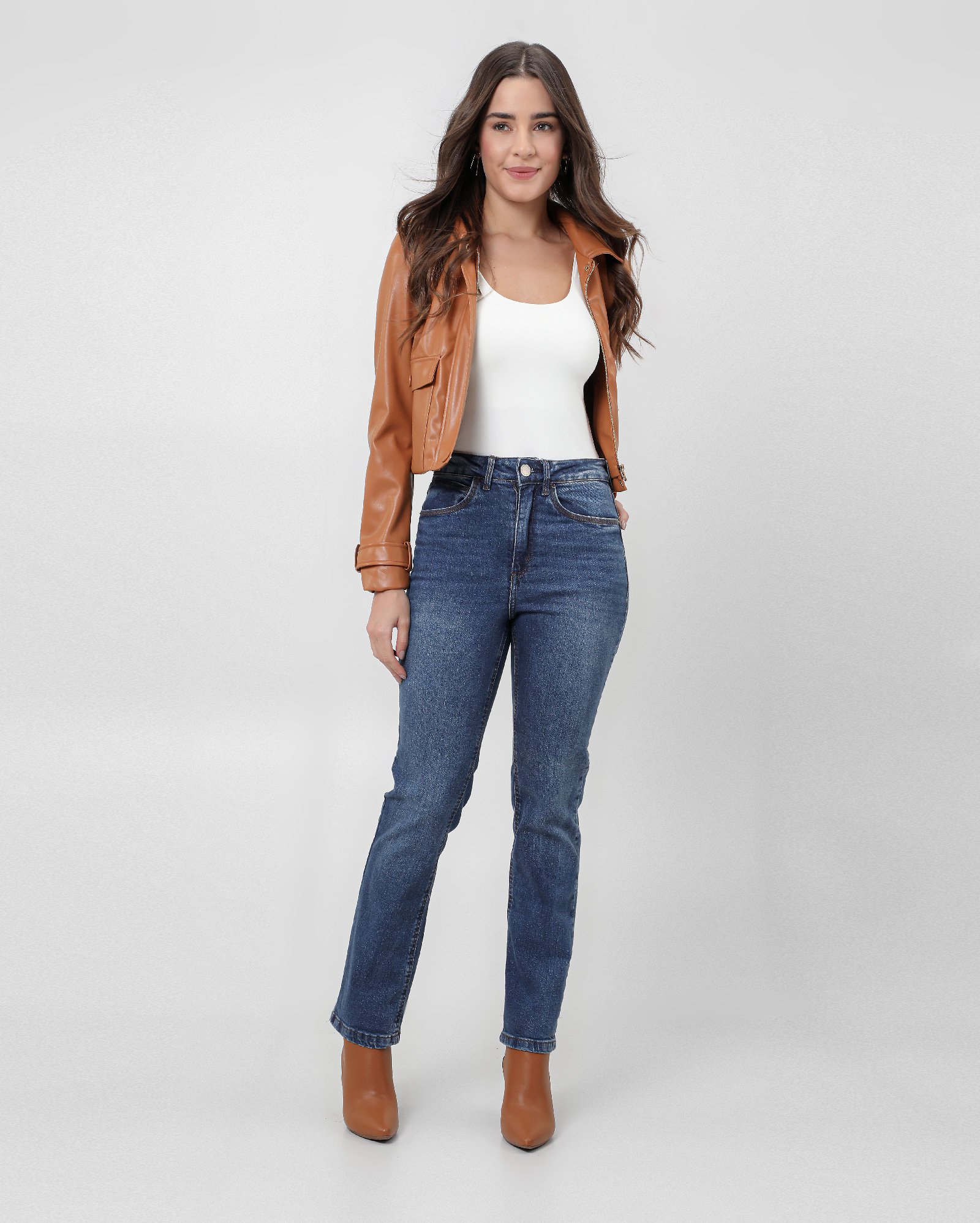 Calça jeans feminina reta stretch cintura média - Jeans Clássico Escuro | Pool Jeans