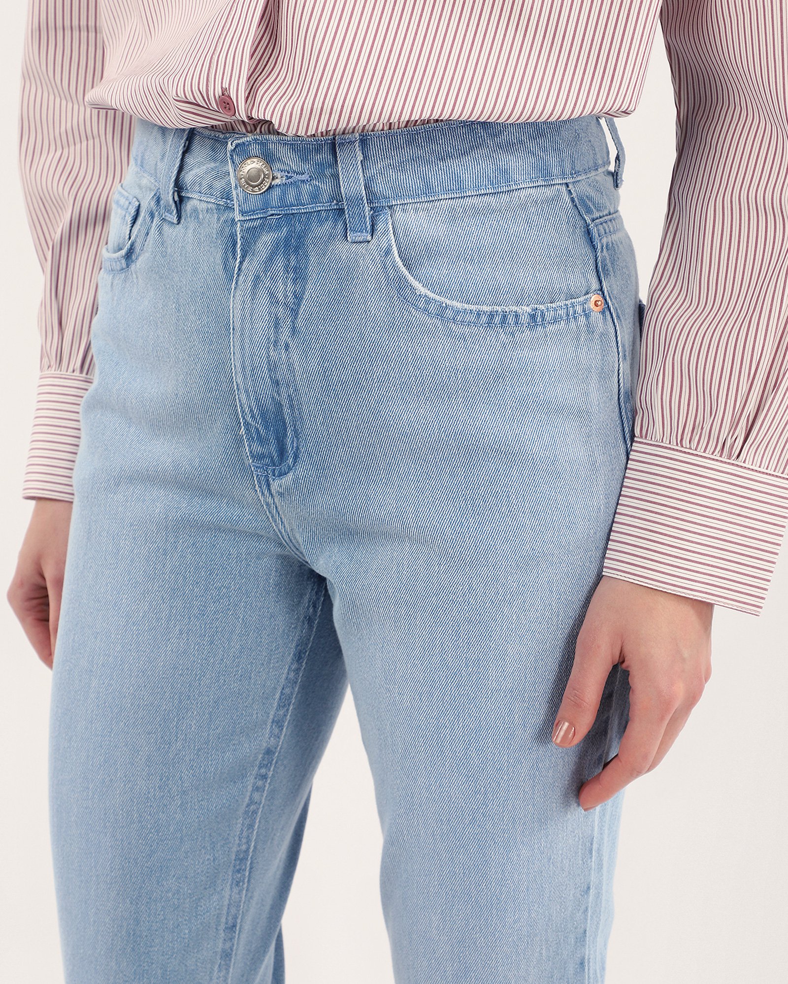 Calça jeans feminina mom cintura alta denim claro | Pool Jeans