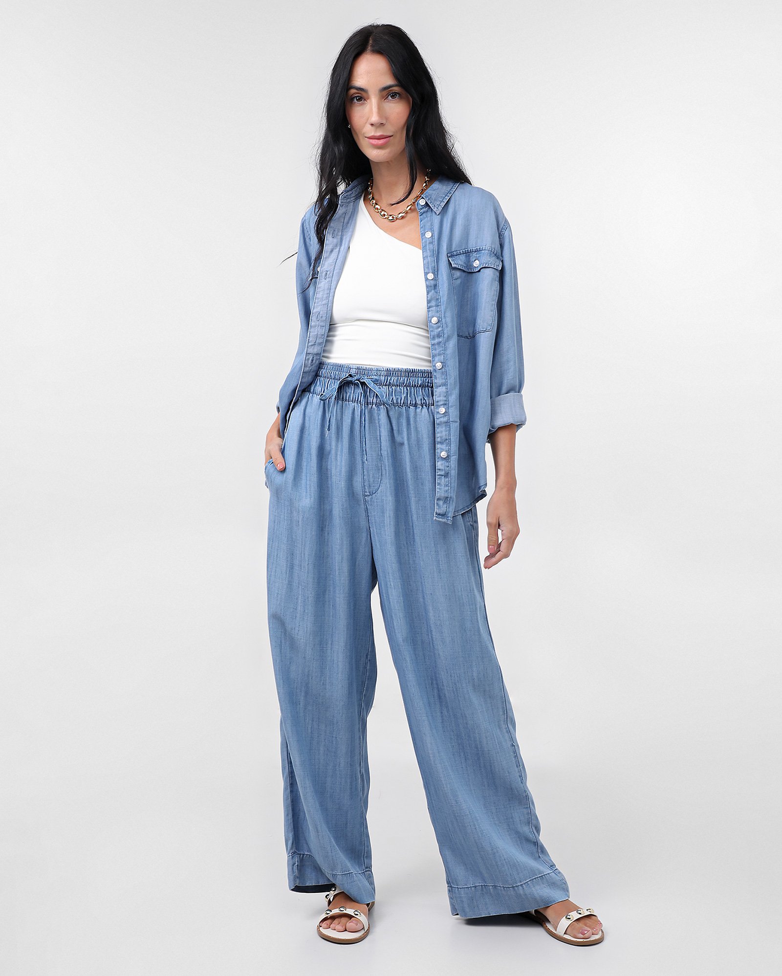Camisa jeans feminina manga longa com bolsos denim médio | Pool Jeans