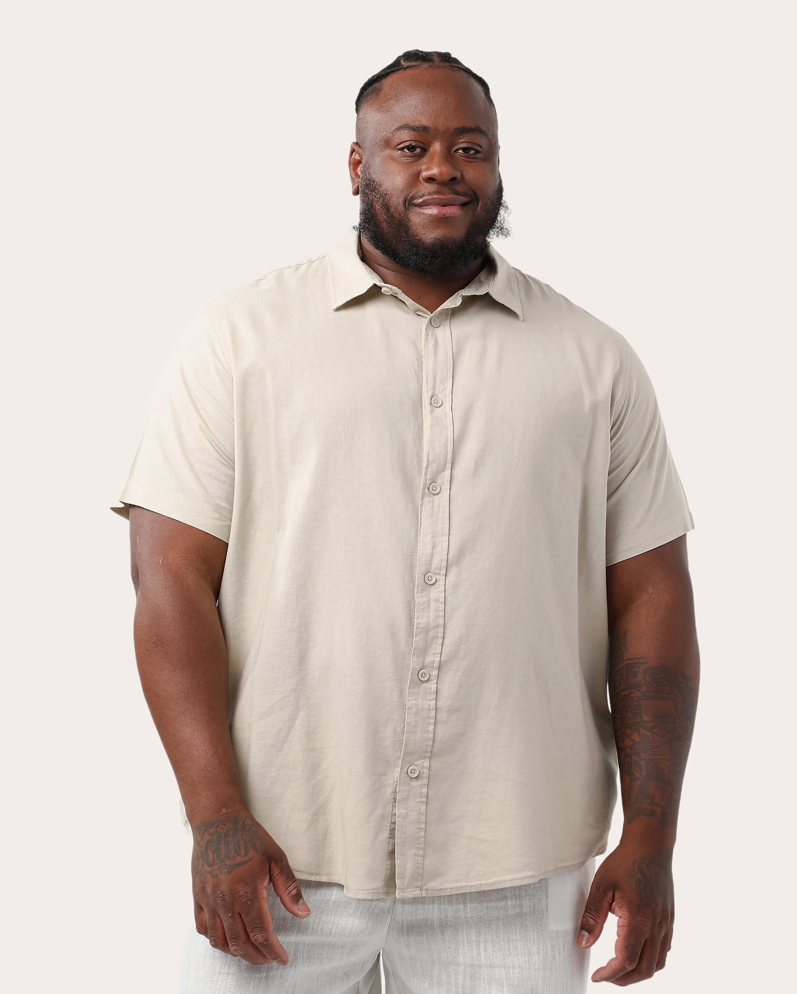 Camisa plus size masculina em viscolinho - Bege