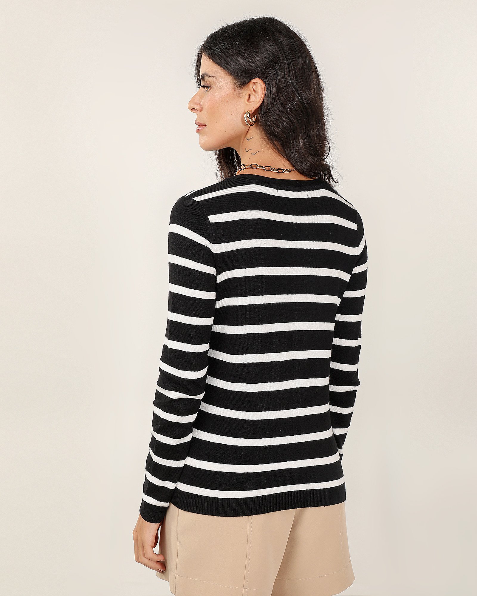 Cardigan feminino com botões listrado - Preto | Pool Basics