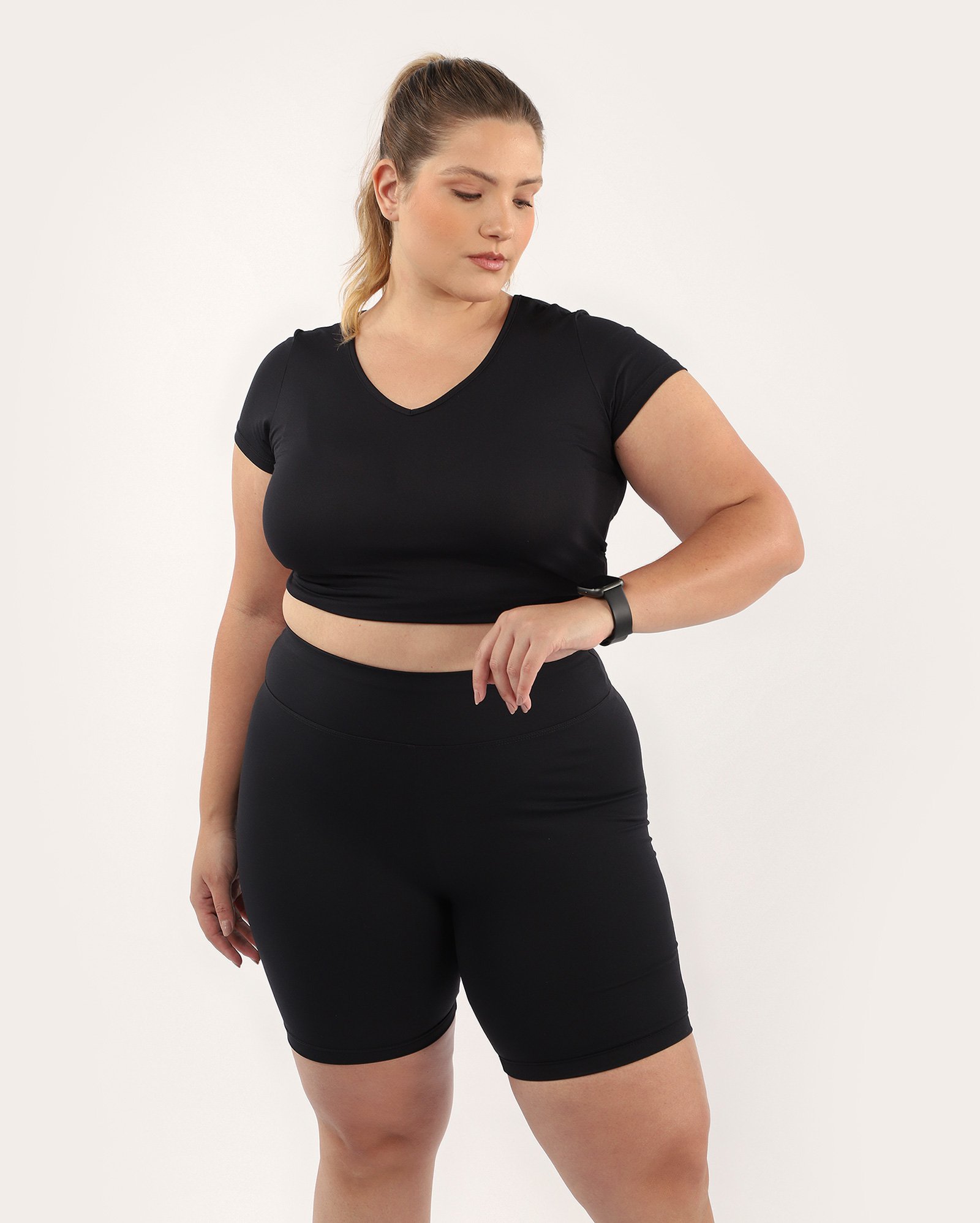 Bermuda esportiva feminina de poliamida - Preto | Body Work