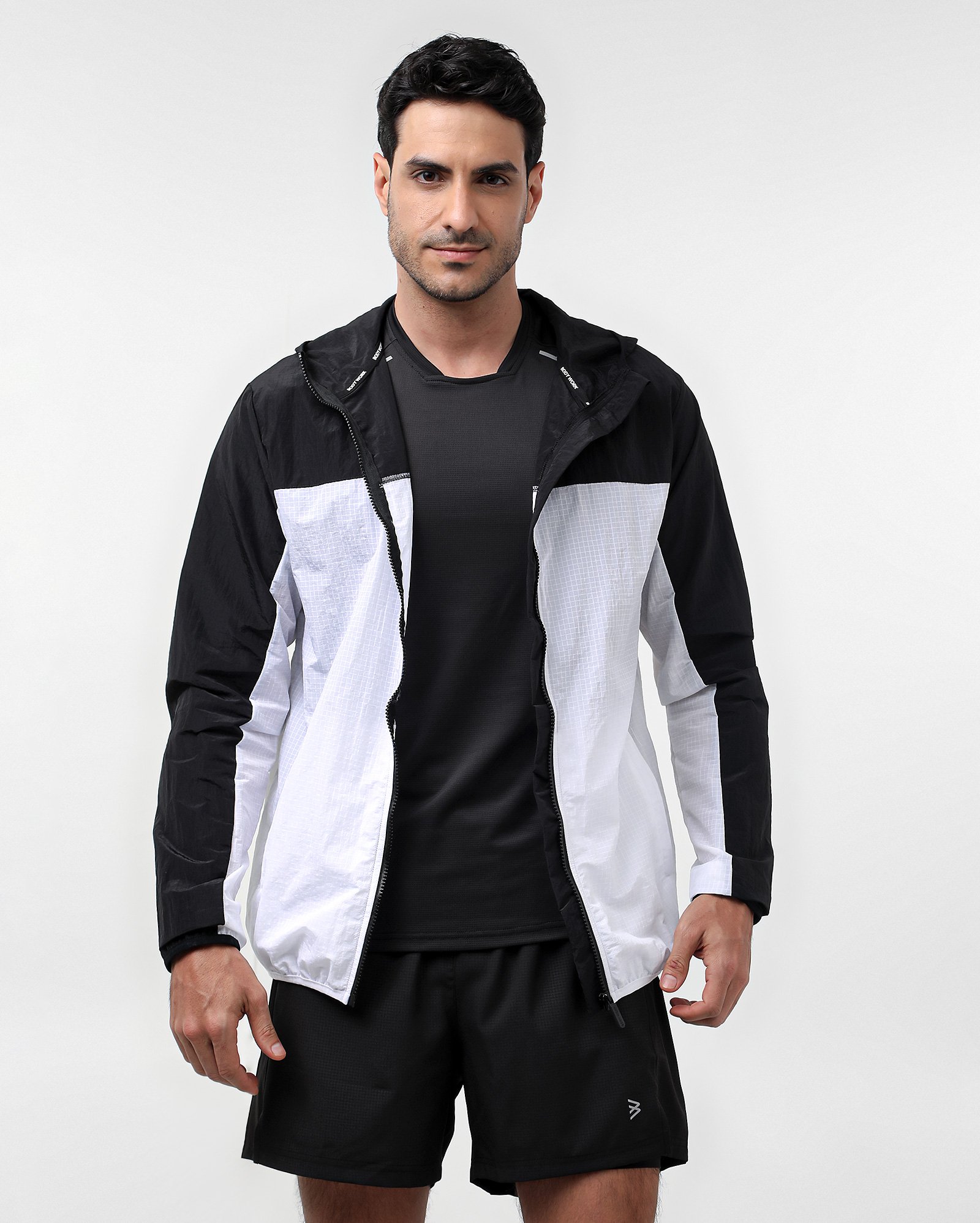 Jaqueta corta vento corrida masculina poliamida preta | BodyWork by Riachuelo