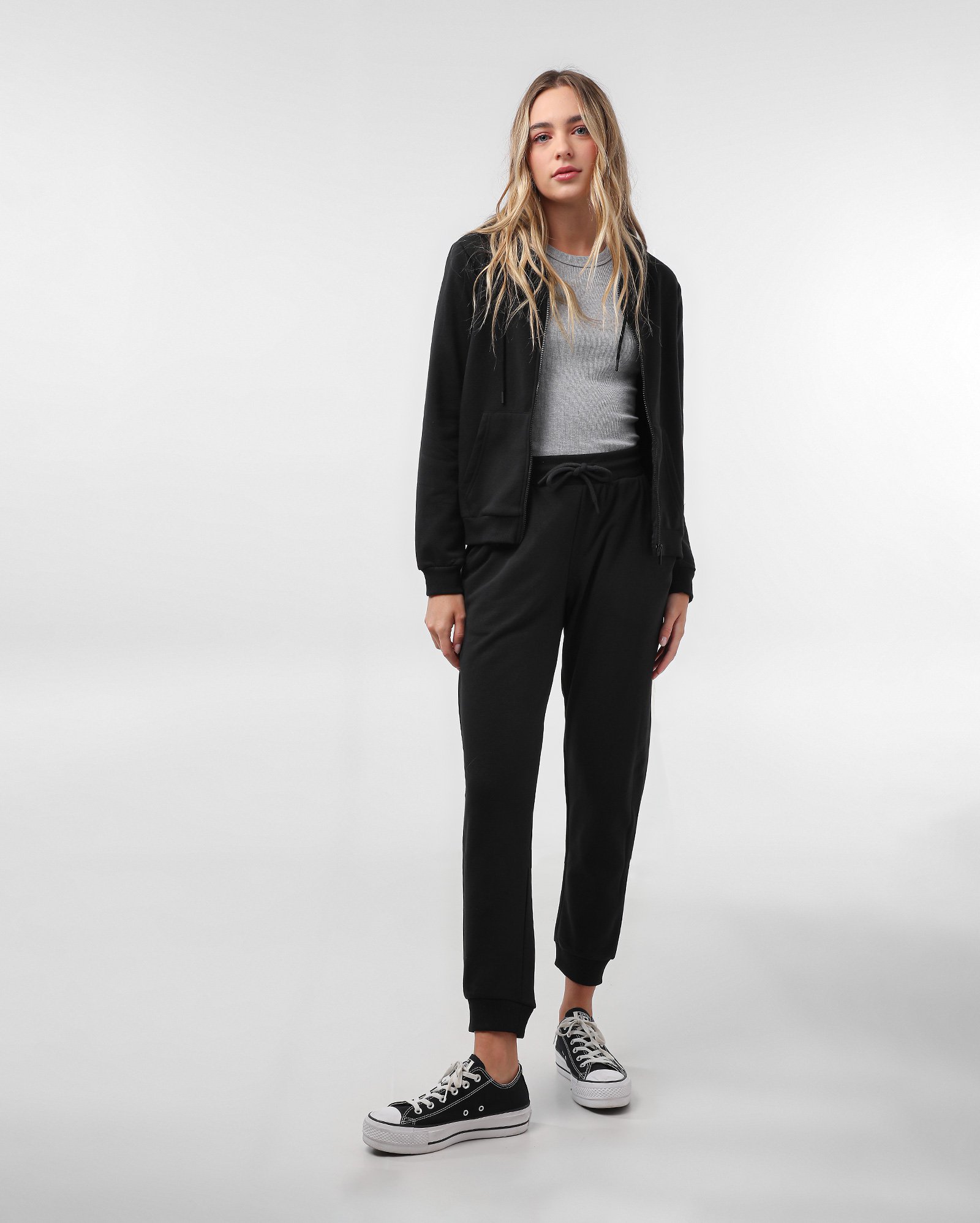 Calça de moletom feminina - Preto | Pool Basics