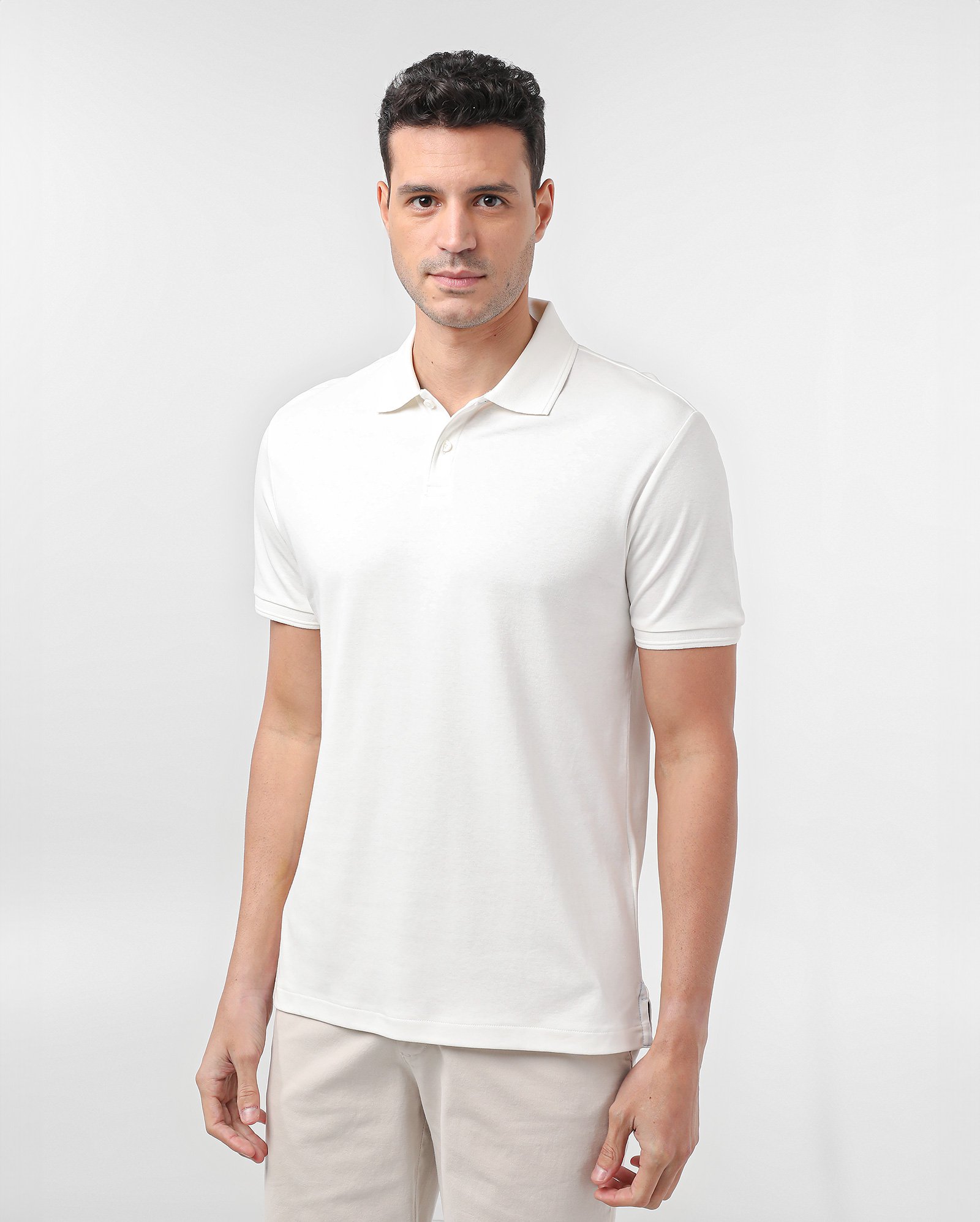 Polo masculina regular em malha lisa - Branco