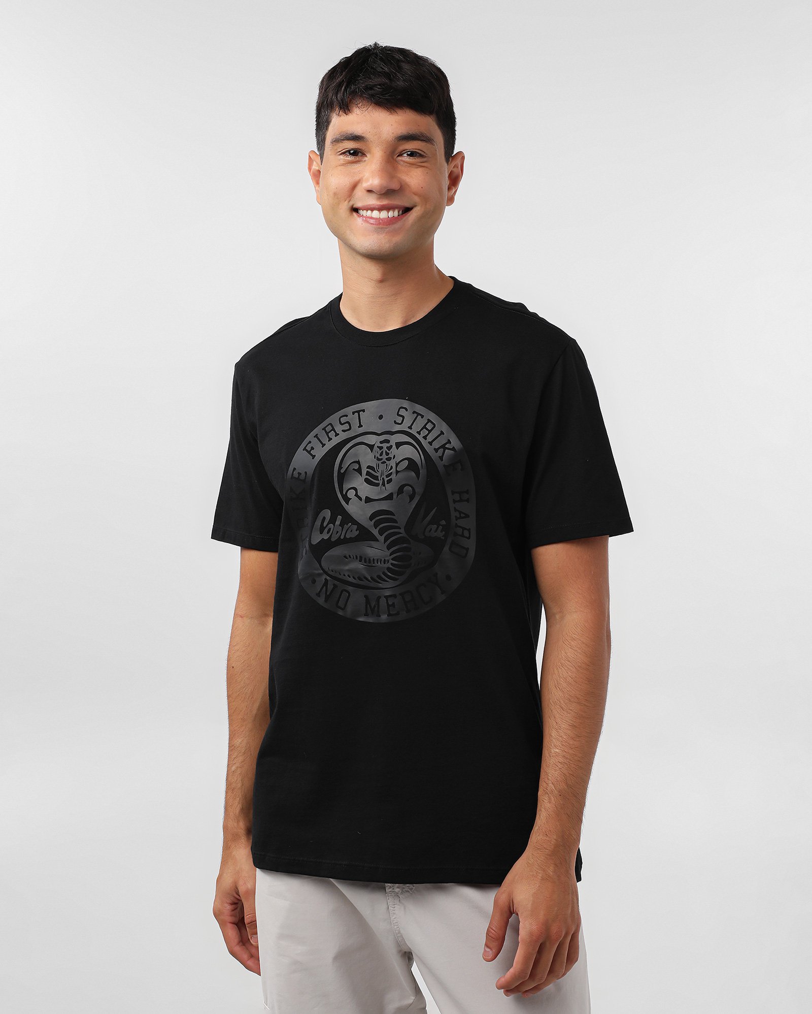 Camiseta masculina Cobra Kai manga curta preta | Netflix