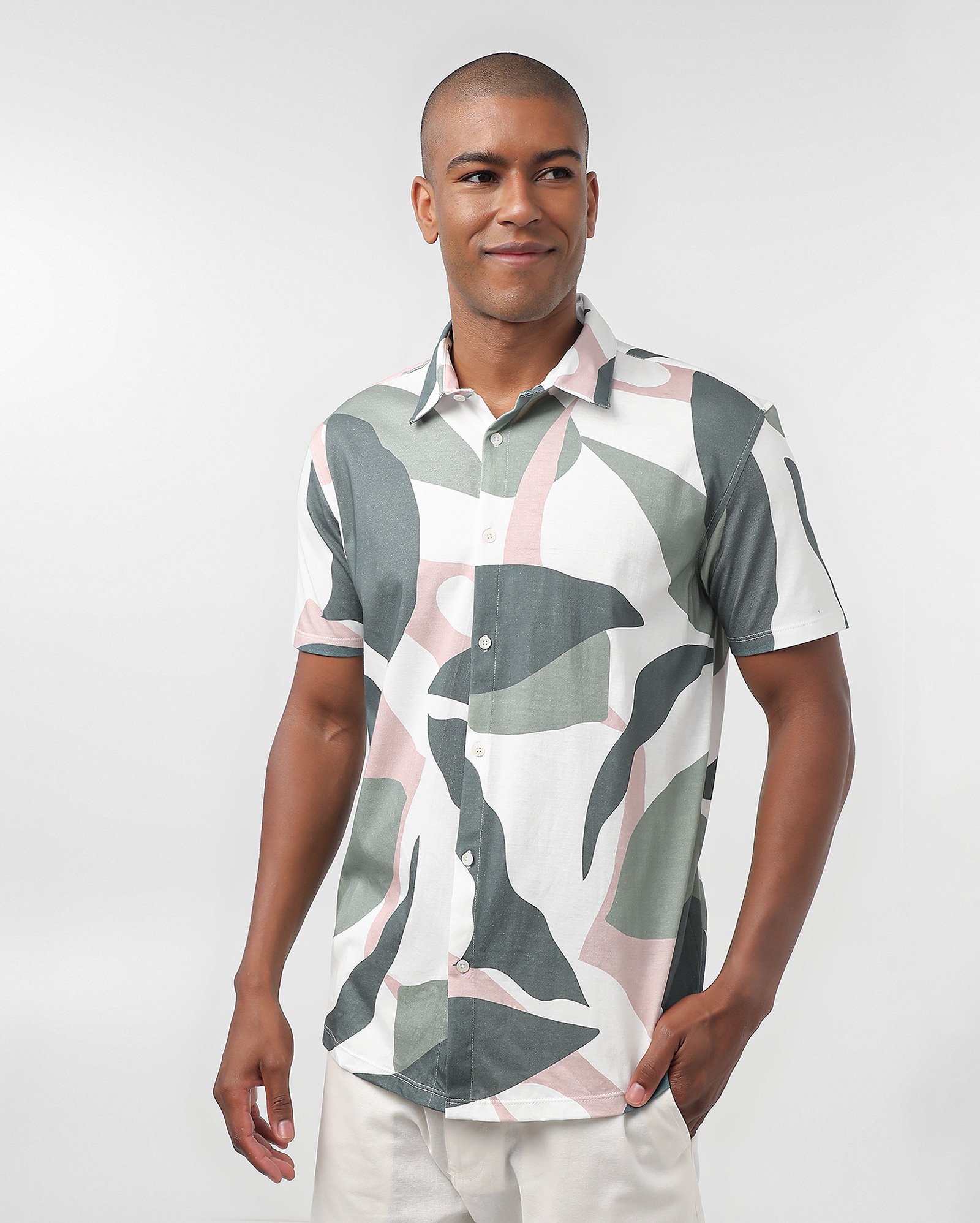 Camisa masculina de algodão folhagens multicor | Original by Riachuelo