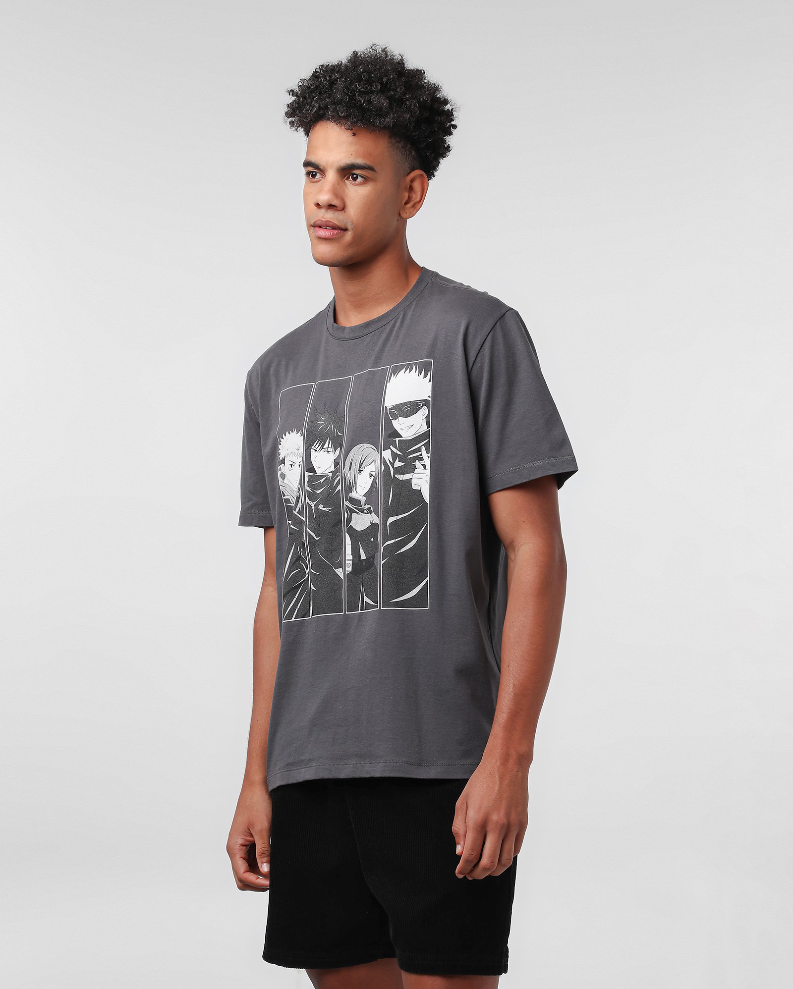 Camiseta masculina manga curta personagens cinza | Jujutsu Kaisen