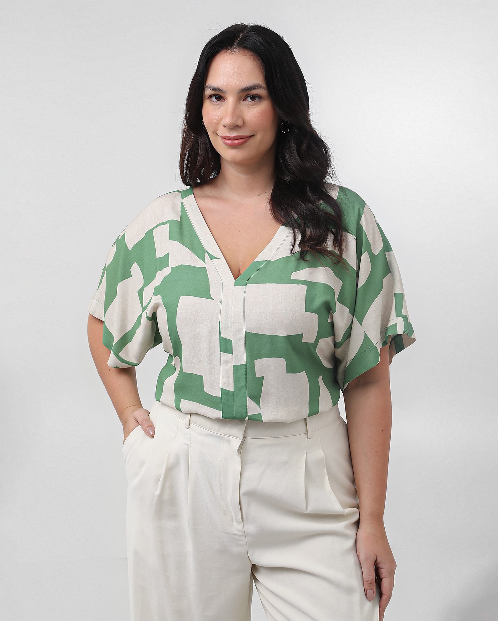 Decote V Blusa Plus Size De Viscose Blusa Plus Size Viscose Decote