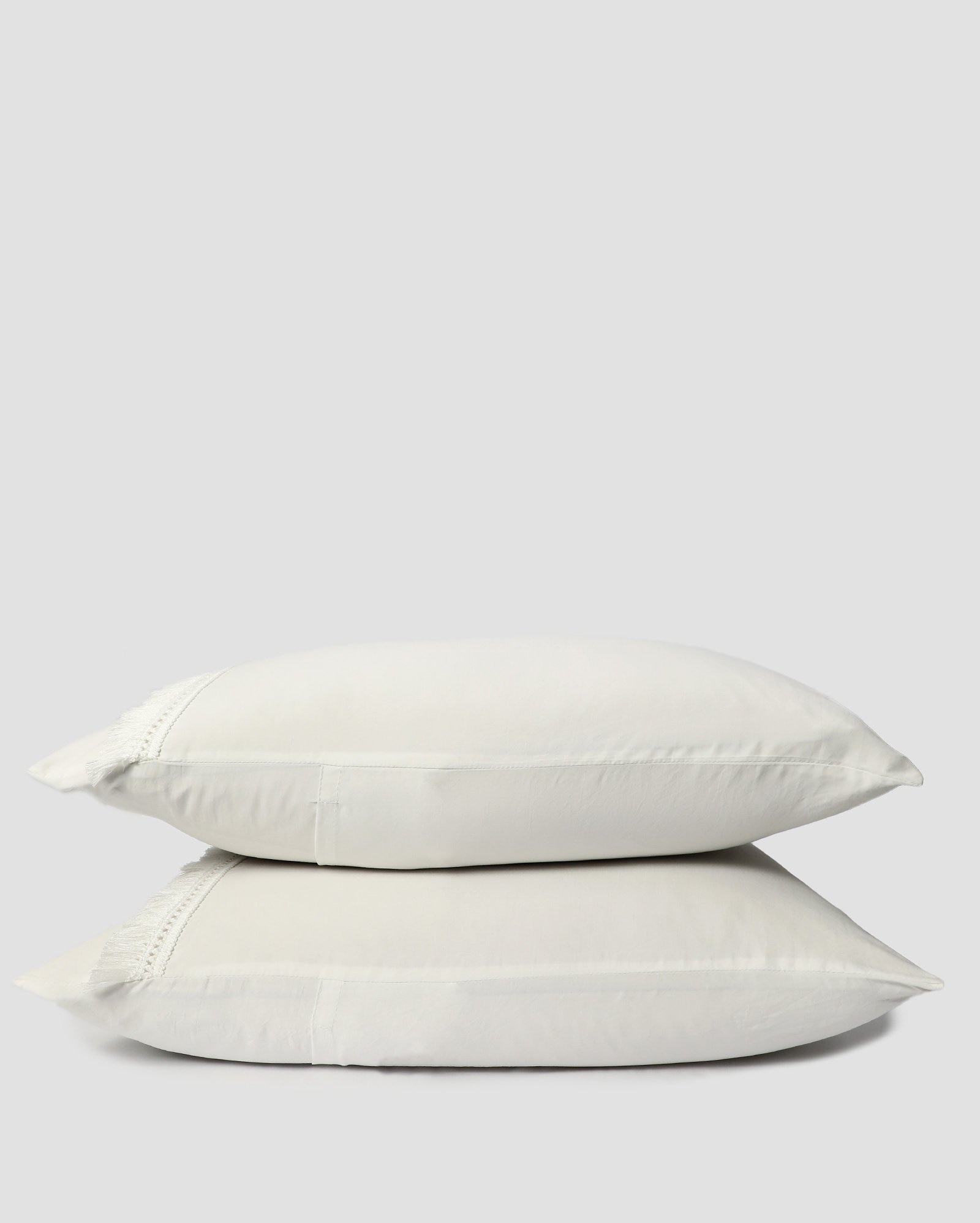Kit porta travesseiro 2 peças Design Grete branco | Casa Riachuelo