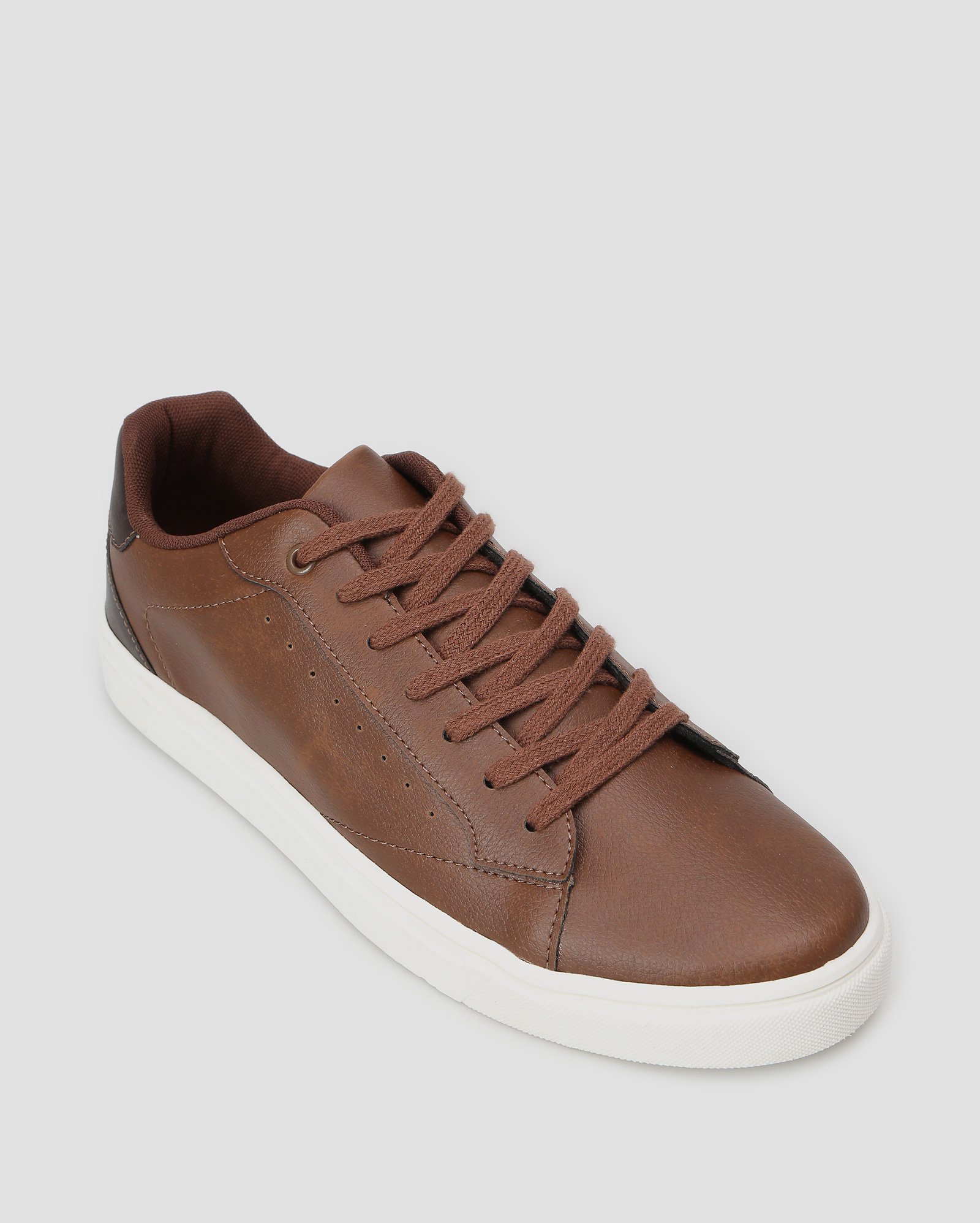 Sapatênis masculino casual recortes com amarração marrom | Riachuelo