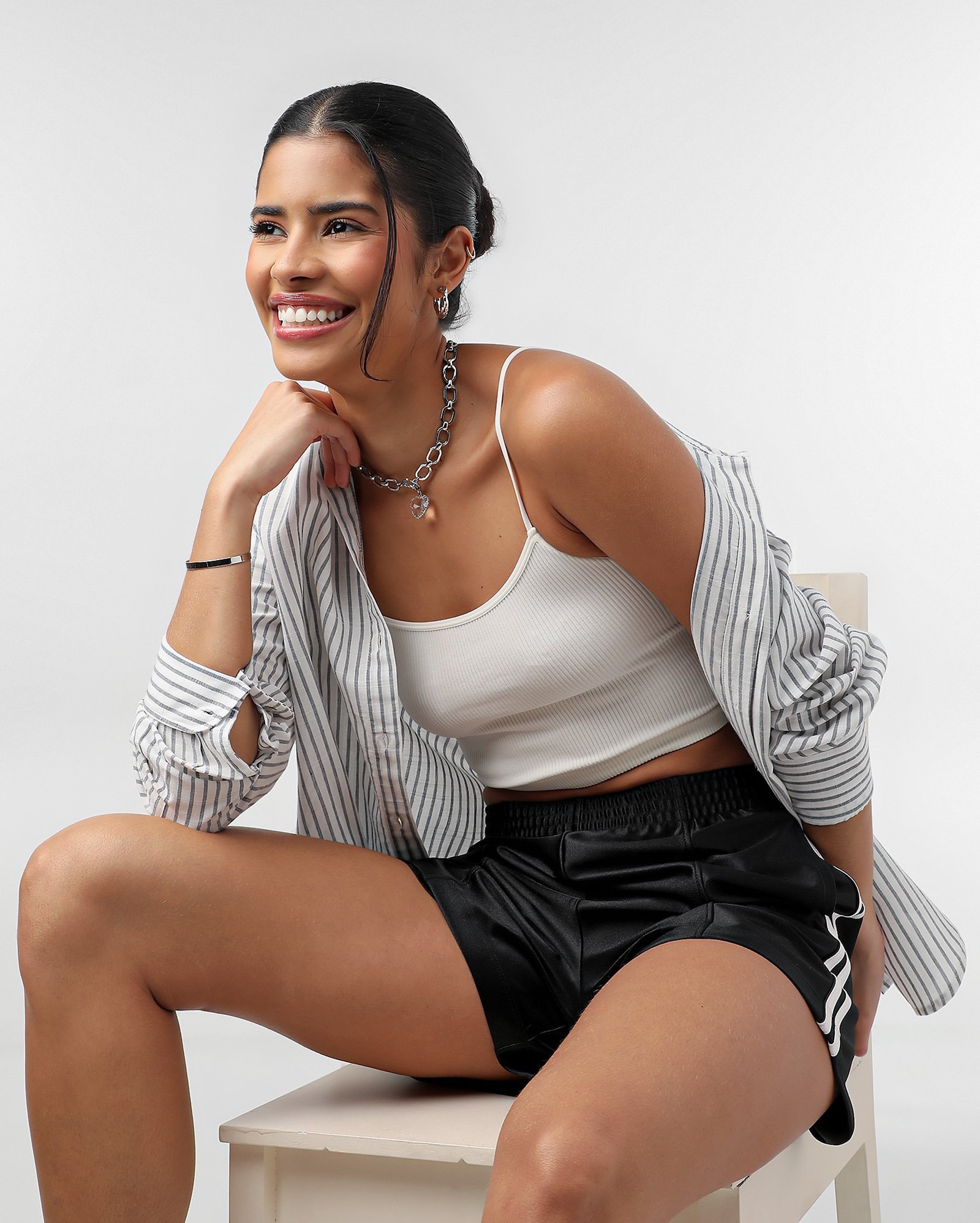 Regata cropped canelada alça fina sem costura - Branco | Pool Basics