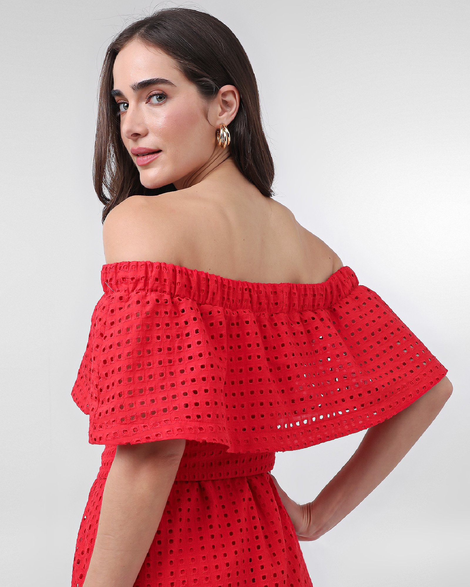 Vestido midi evasê ombro a ombro laise com babado vermelho — foto 7