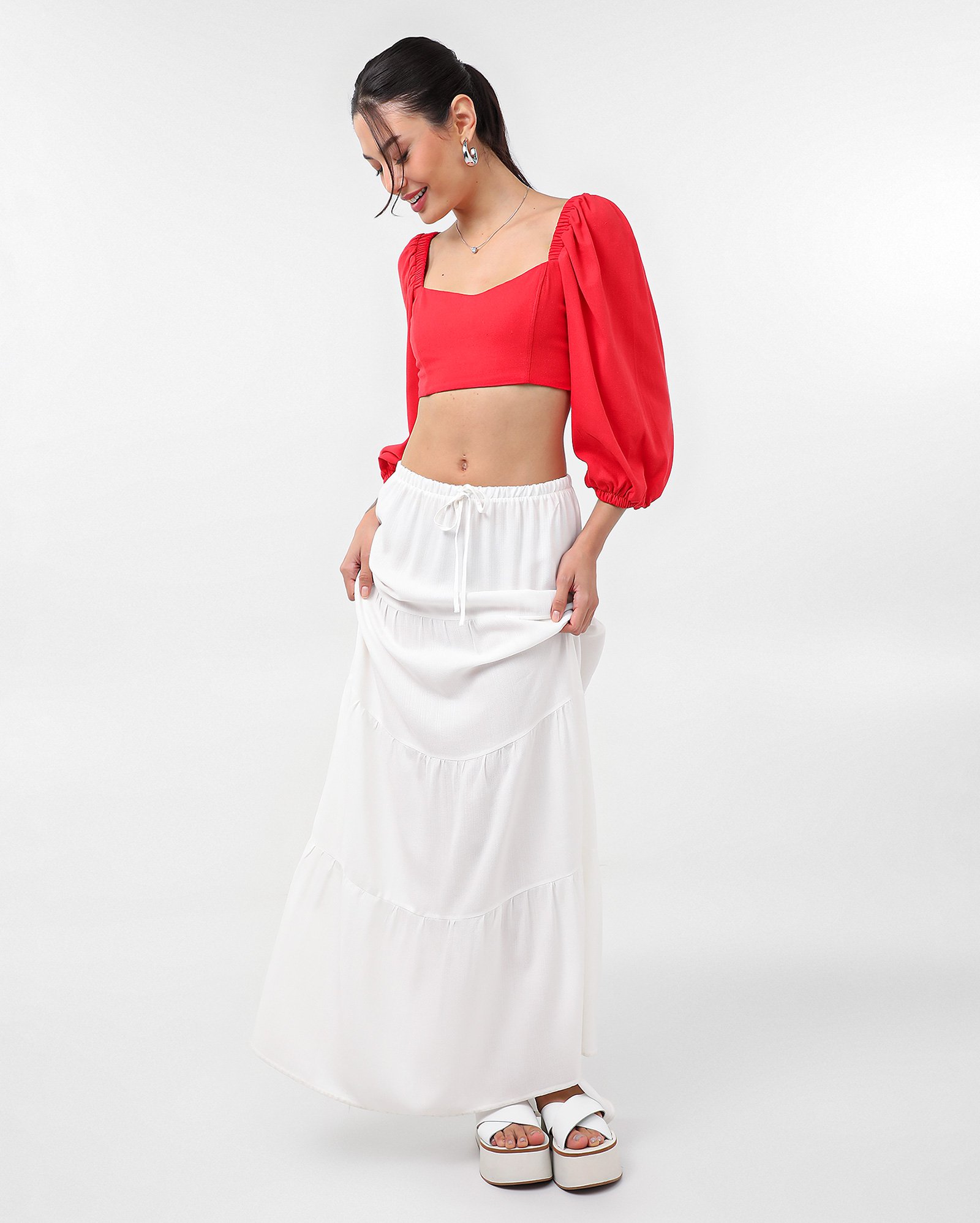 Blusa cropped em viscolinho bufante manga 7/8 vermelha | Pool