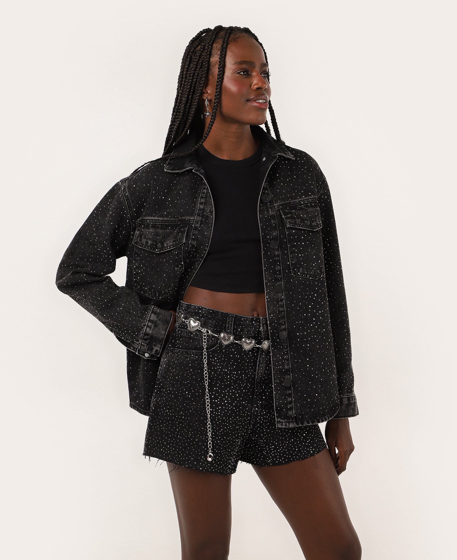 Riachuelo | Short black jeans feminino mom com pedrarias | Pool Jeans