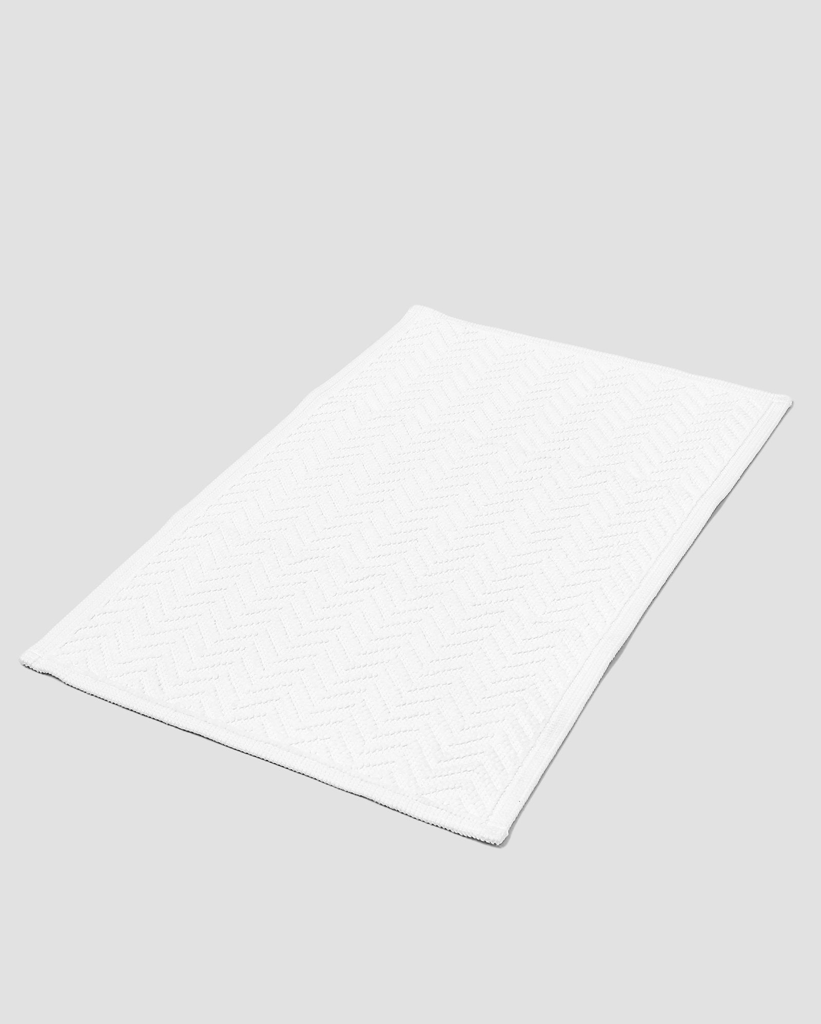 Tapete para banheiro chevron 50x80cm - Branco | Casa Riachuelo