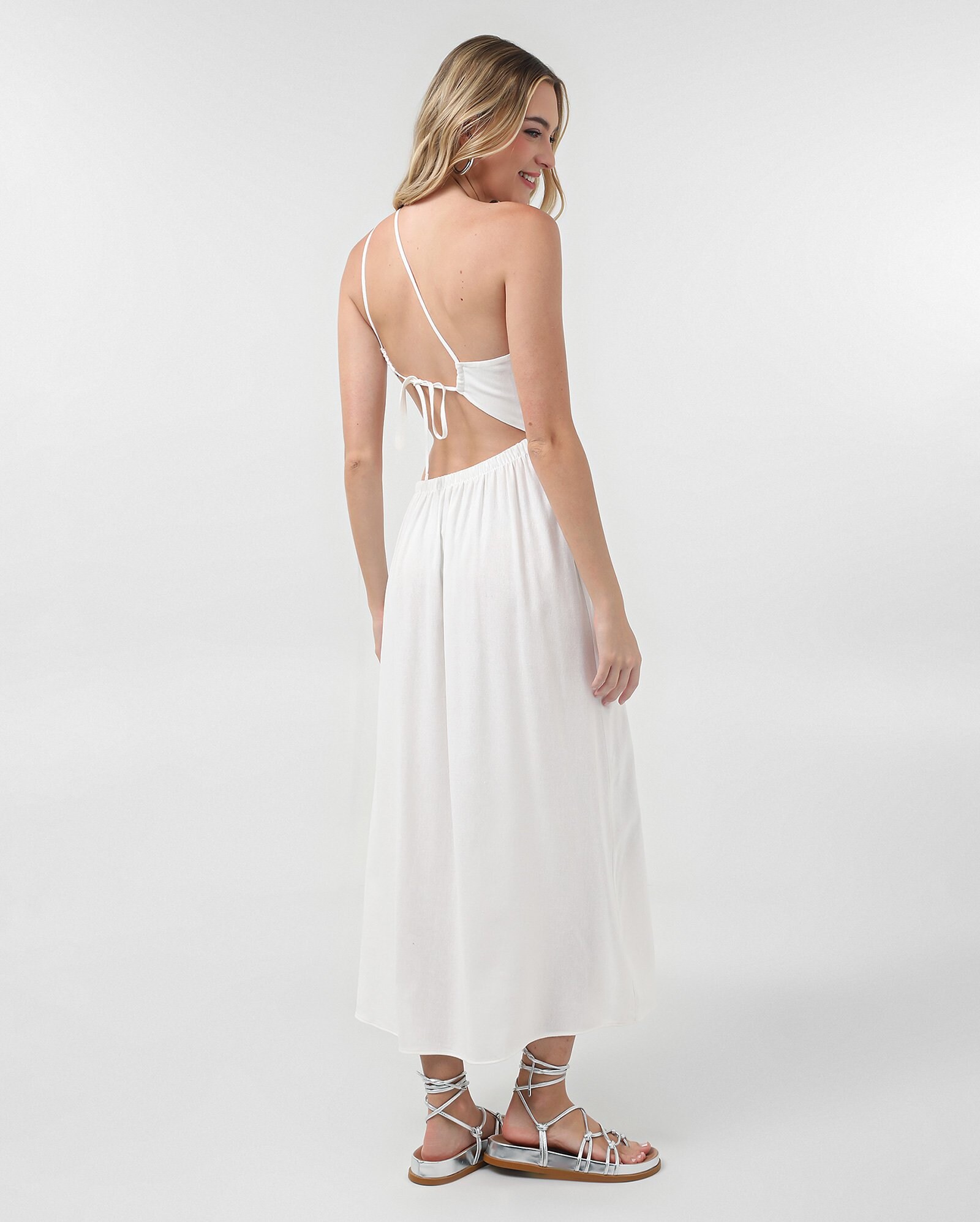 Vestido midi em viscolinho assimétrico com recorte branco | Pool — foto 2