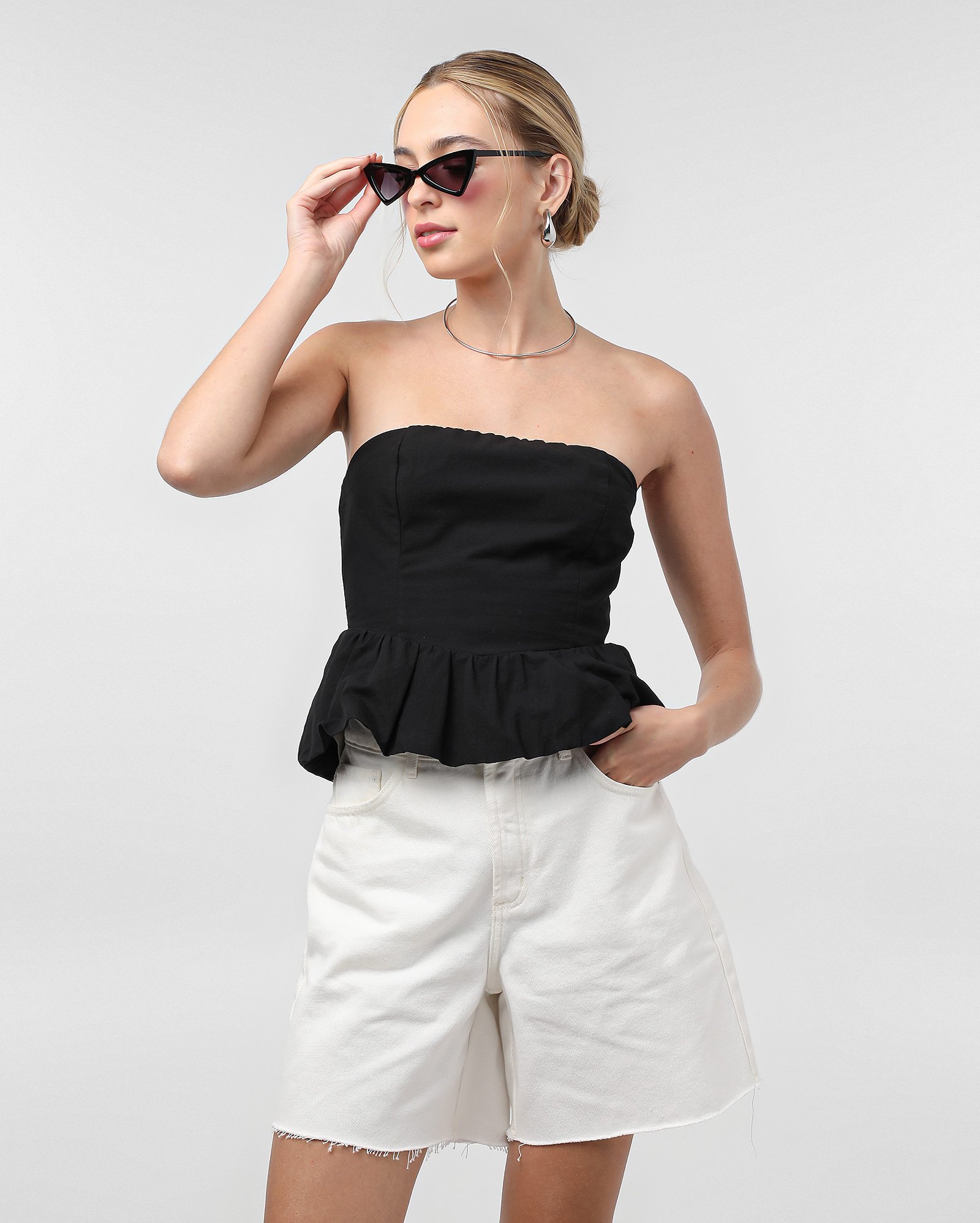 Bermuda sarja feminina cintura alta branca | Pool Jeans