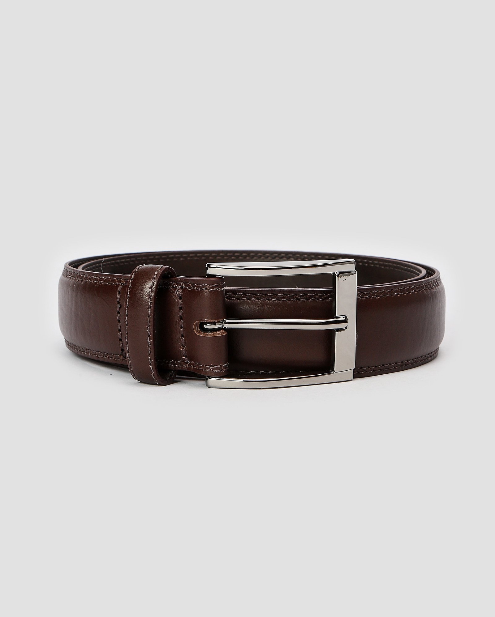 Cinto masculino com fivela quadrada pespontado marrom | Accessori by Riachuelo