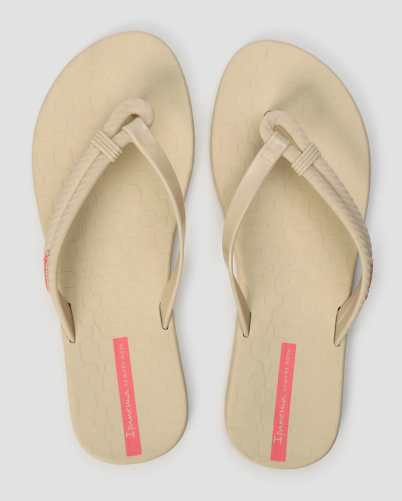 Chinelo feminina Ipanema Sempre Nova - Bege Claro | Grendene