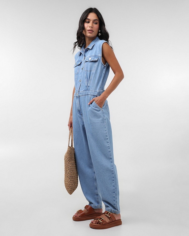 Riachuelo Macacão jeans feminino baggy com bolsos denim claro