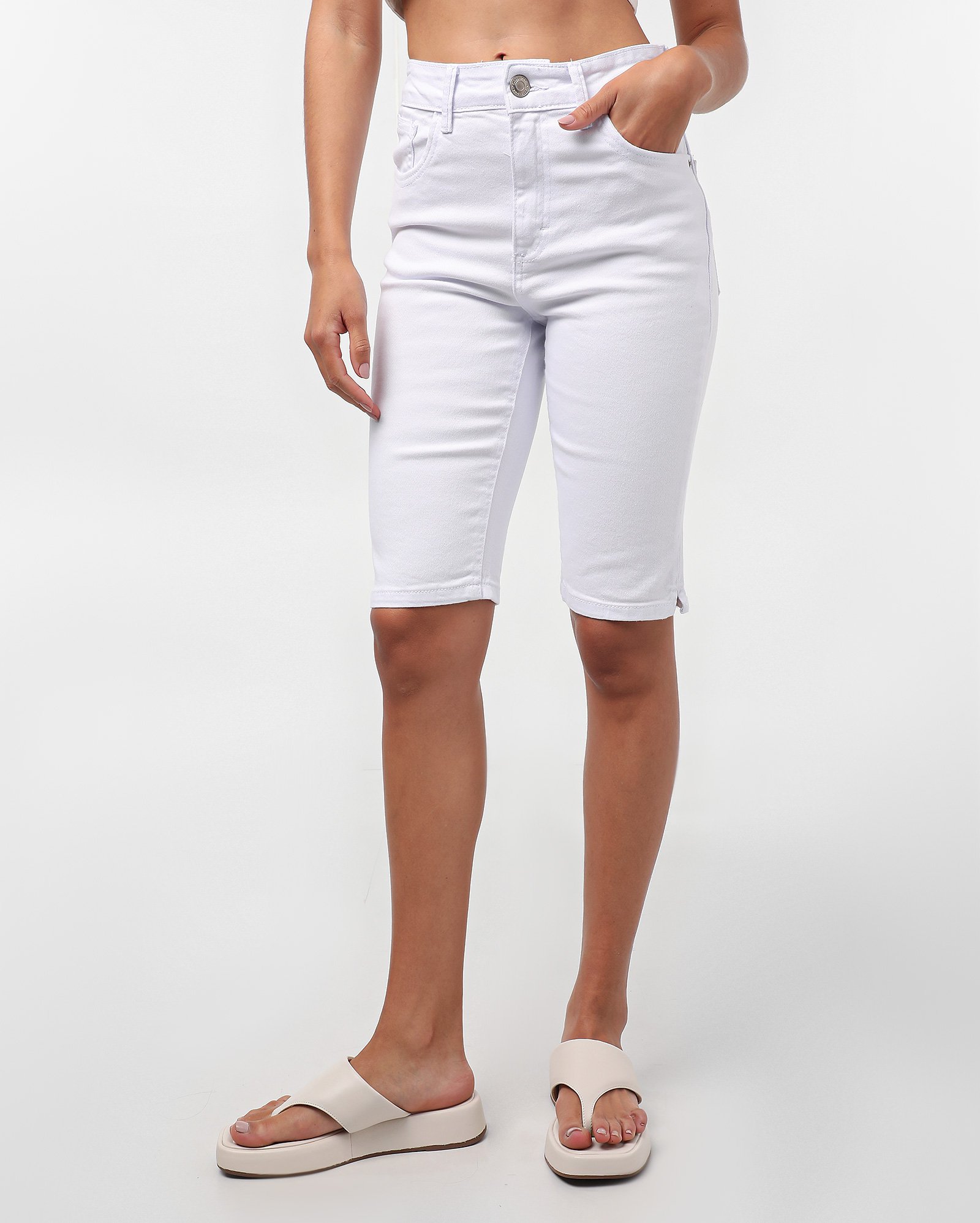 Bermuda sarja feminina ciclista cintura alta branca | Pool Jeans — foto 2