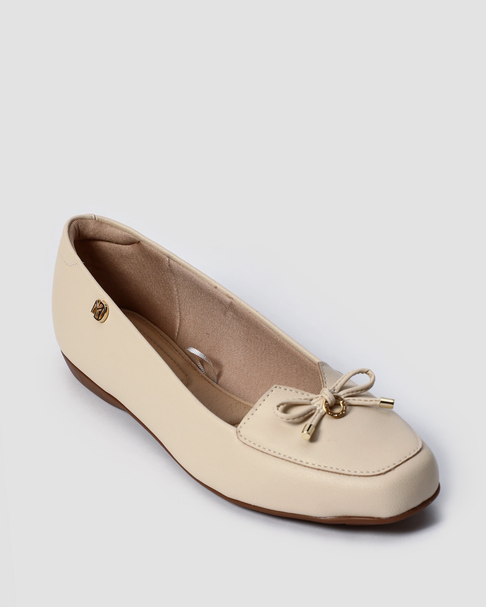 Mocassim feminino com laço no cabedal - Bege Claro | Modare