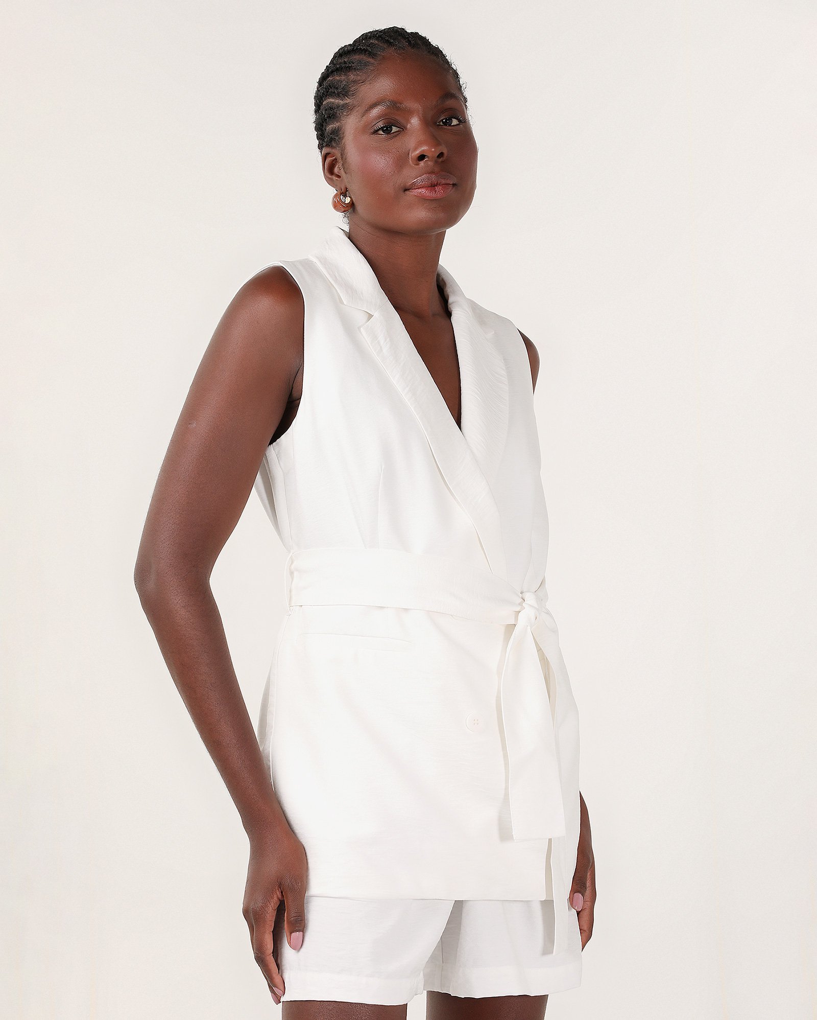 Colete feminino gola tailleur branco | AK by Riachuelo