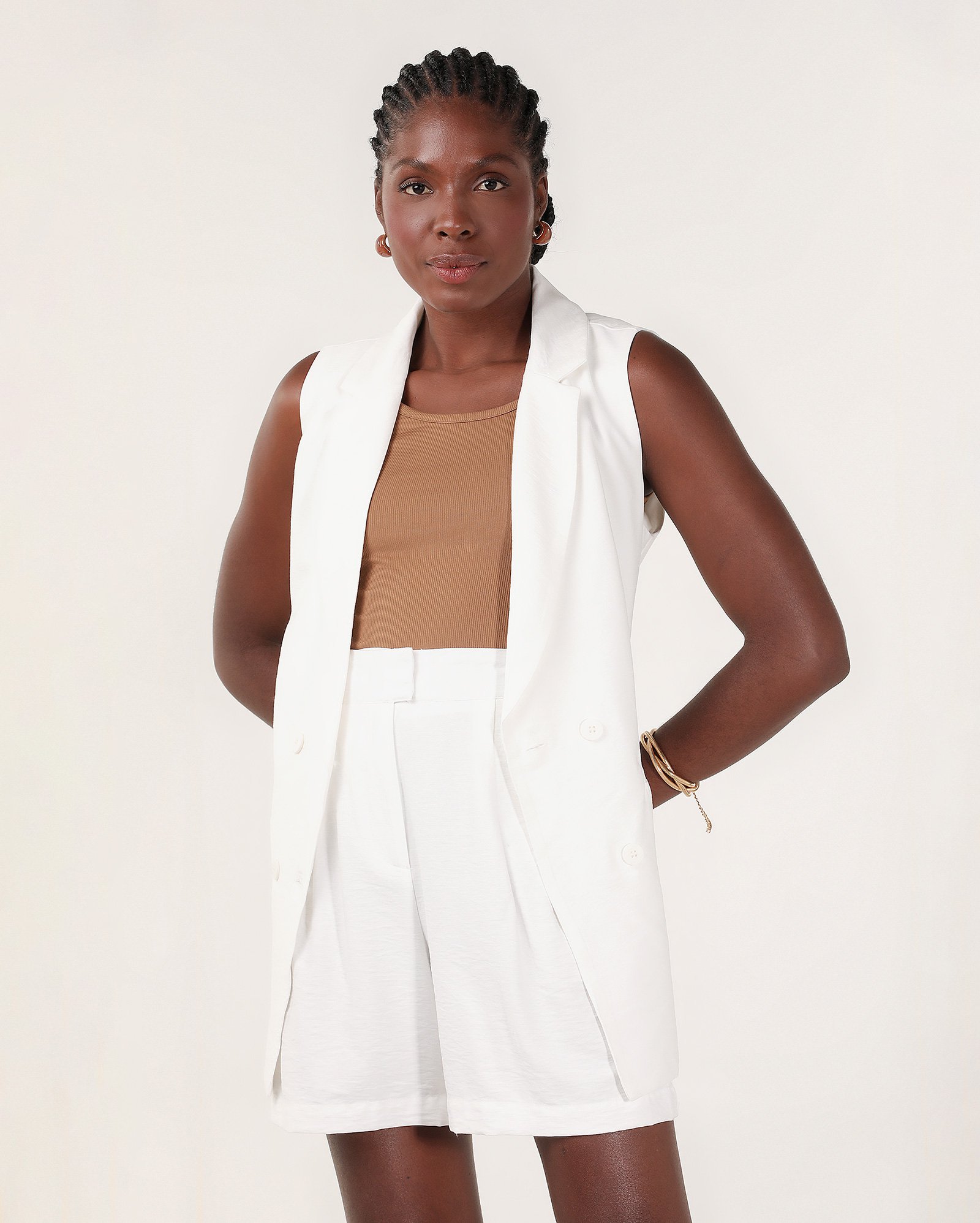 Short feminino alfaiatado de viscose branco | AK by Riachuelo