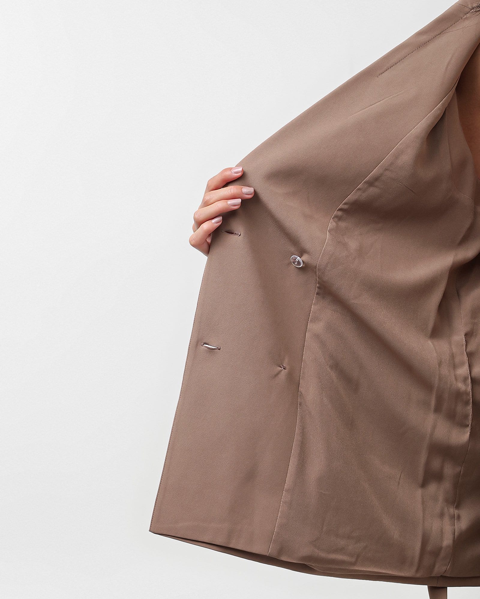 Colete feminino gola tailleur com amarração marrom — foto 4