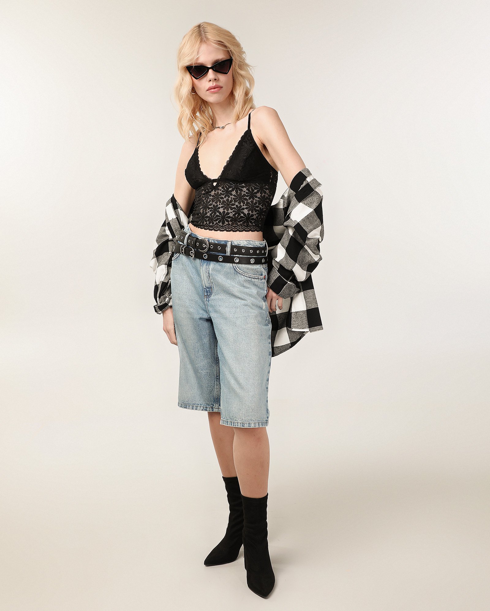 Jorts jeans feminino cintura média denim claro | Pool Jeans