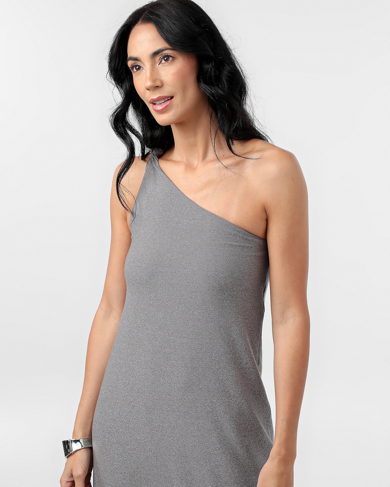 Vestido midi reto ombro único fios brilhosos prata — foto 4
