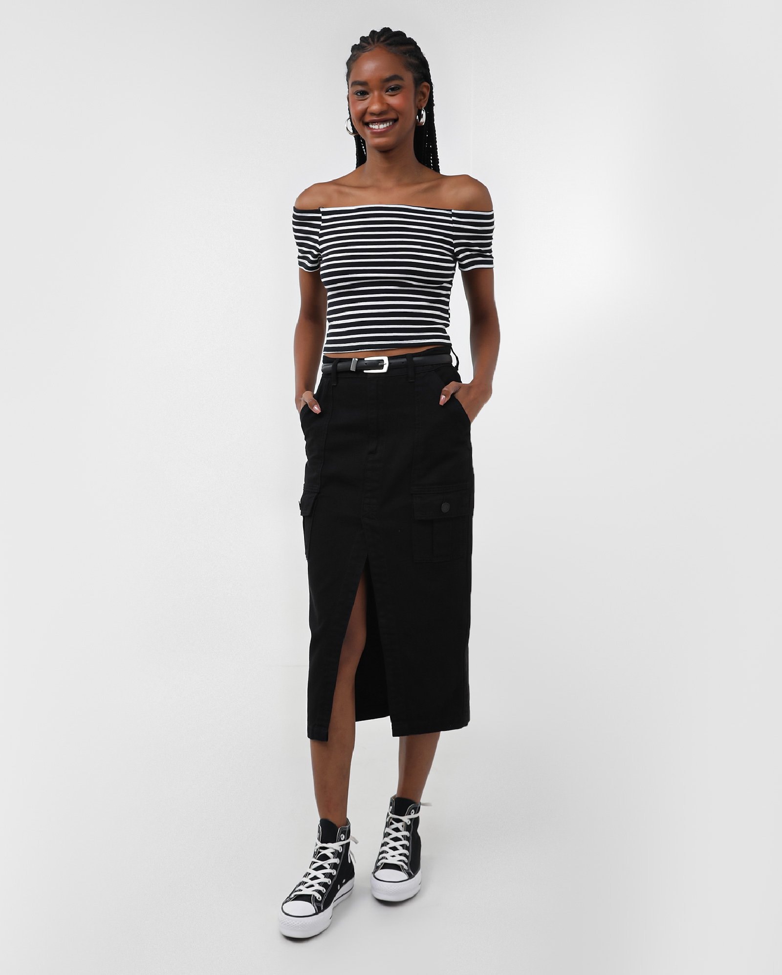 Blusa cropped ombro a ombro canelada listrada - Preto | Pool — foto 3