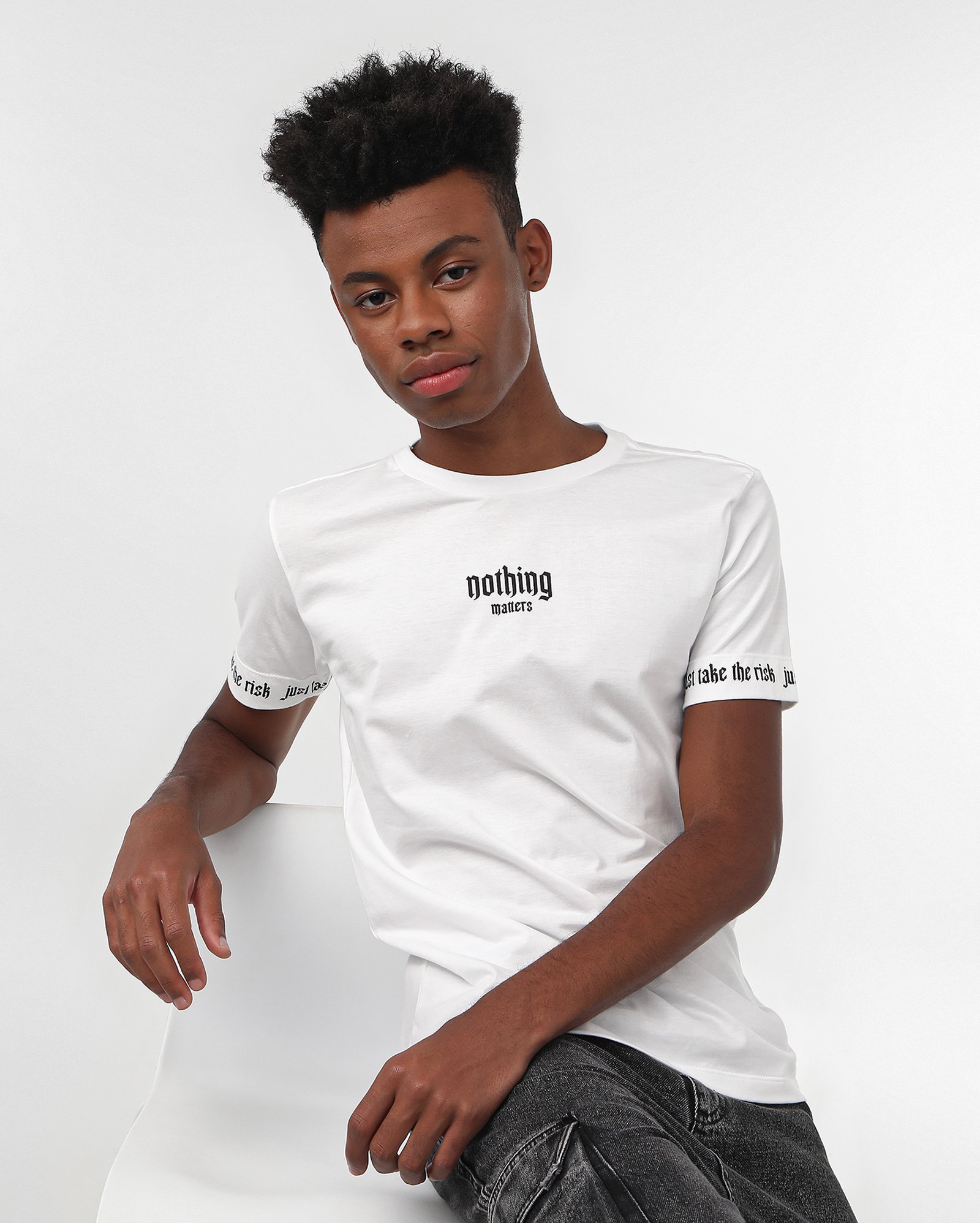 Camiseta juvenil manga curta nothing matters branca | Pool