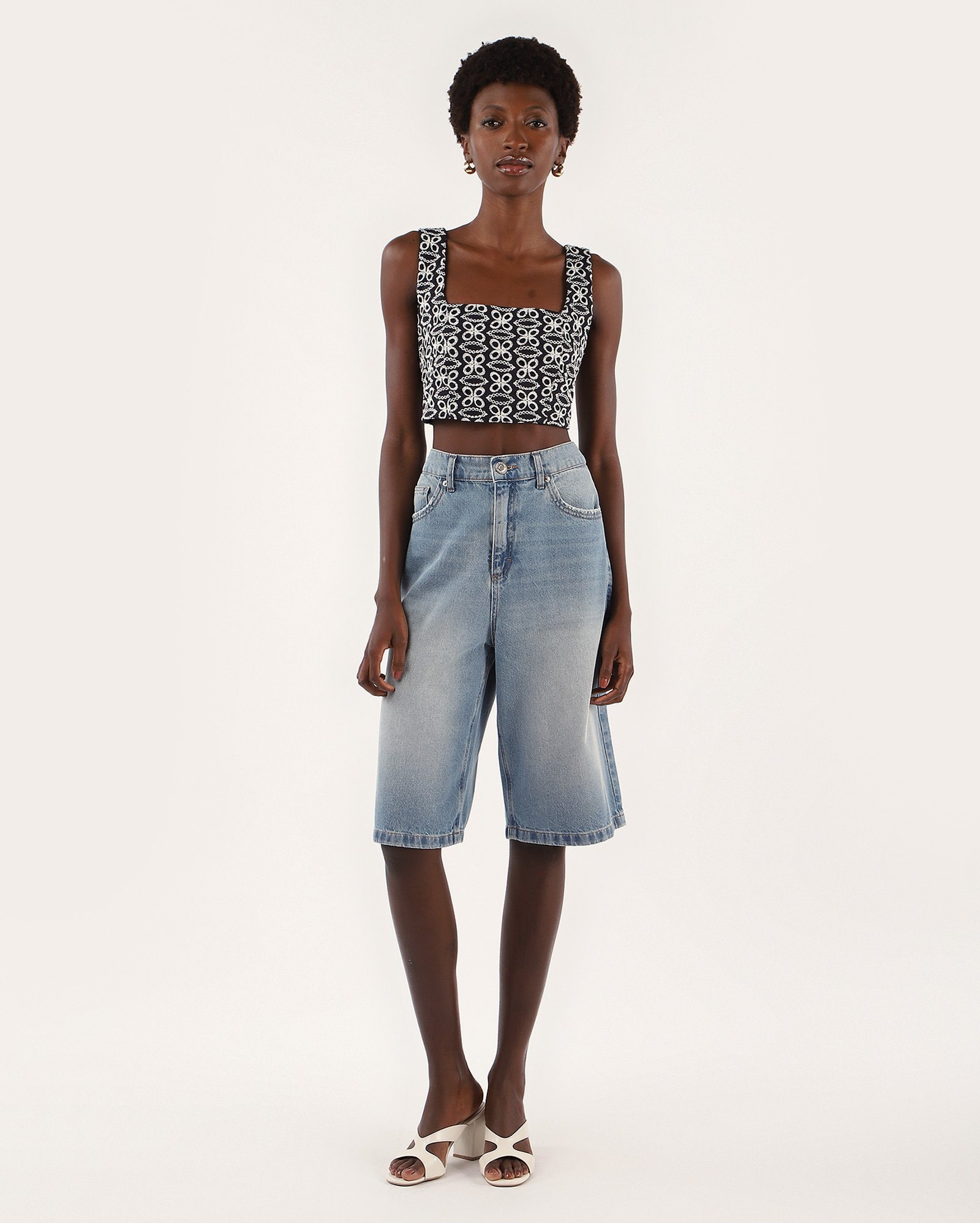 Regata cropped em bordado laise azul | AK — foto 2