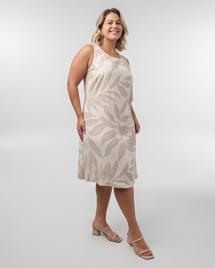 Vestido midi plus size viscose folhagens bege AK Plus by Riachuelo